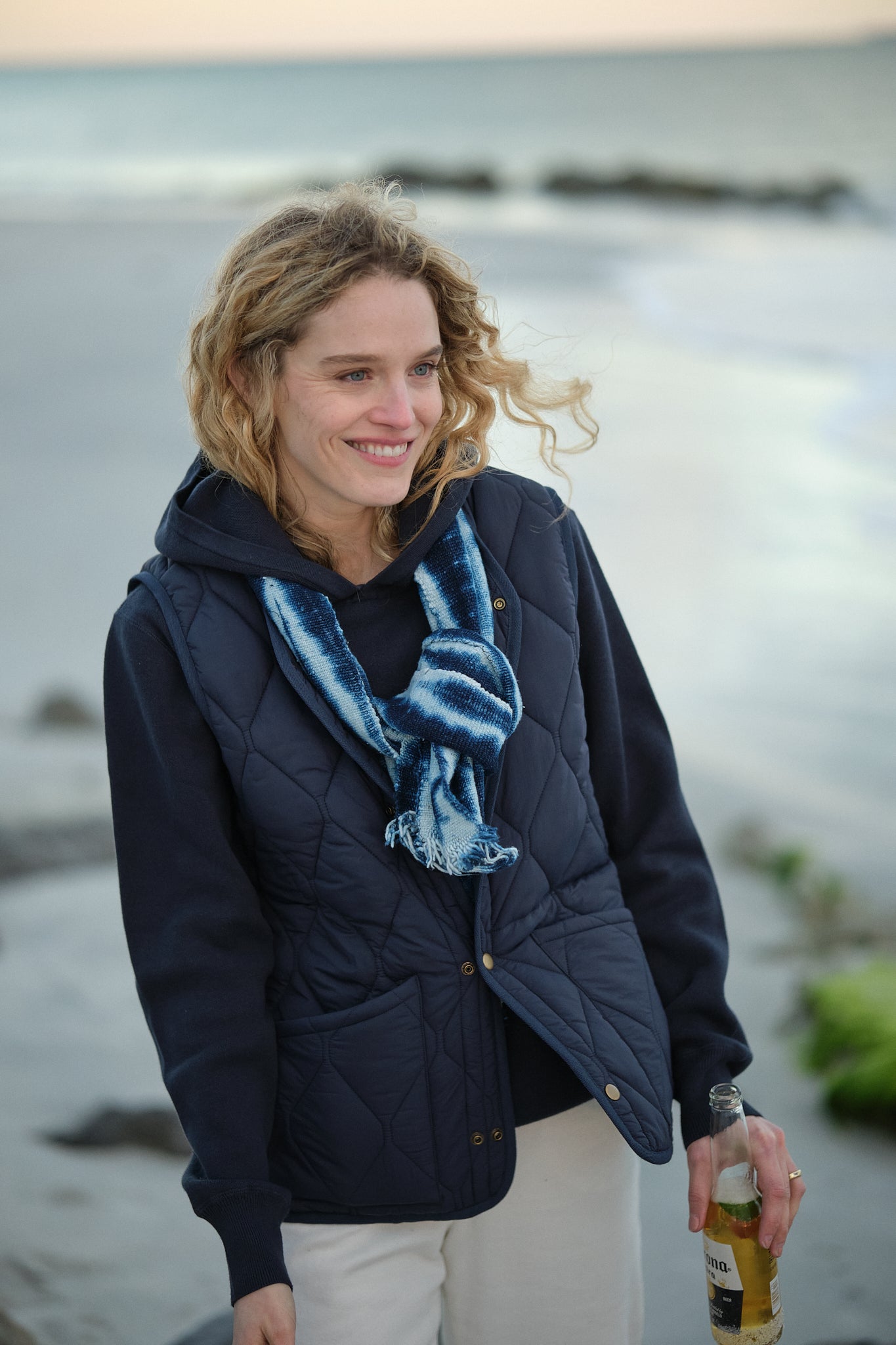 Quilted Puffer Vest for Women - Navy Blue Lightweight Warm Winter Jacket - Perfect for Outdoor Activities, Hiking & Casual Wear