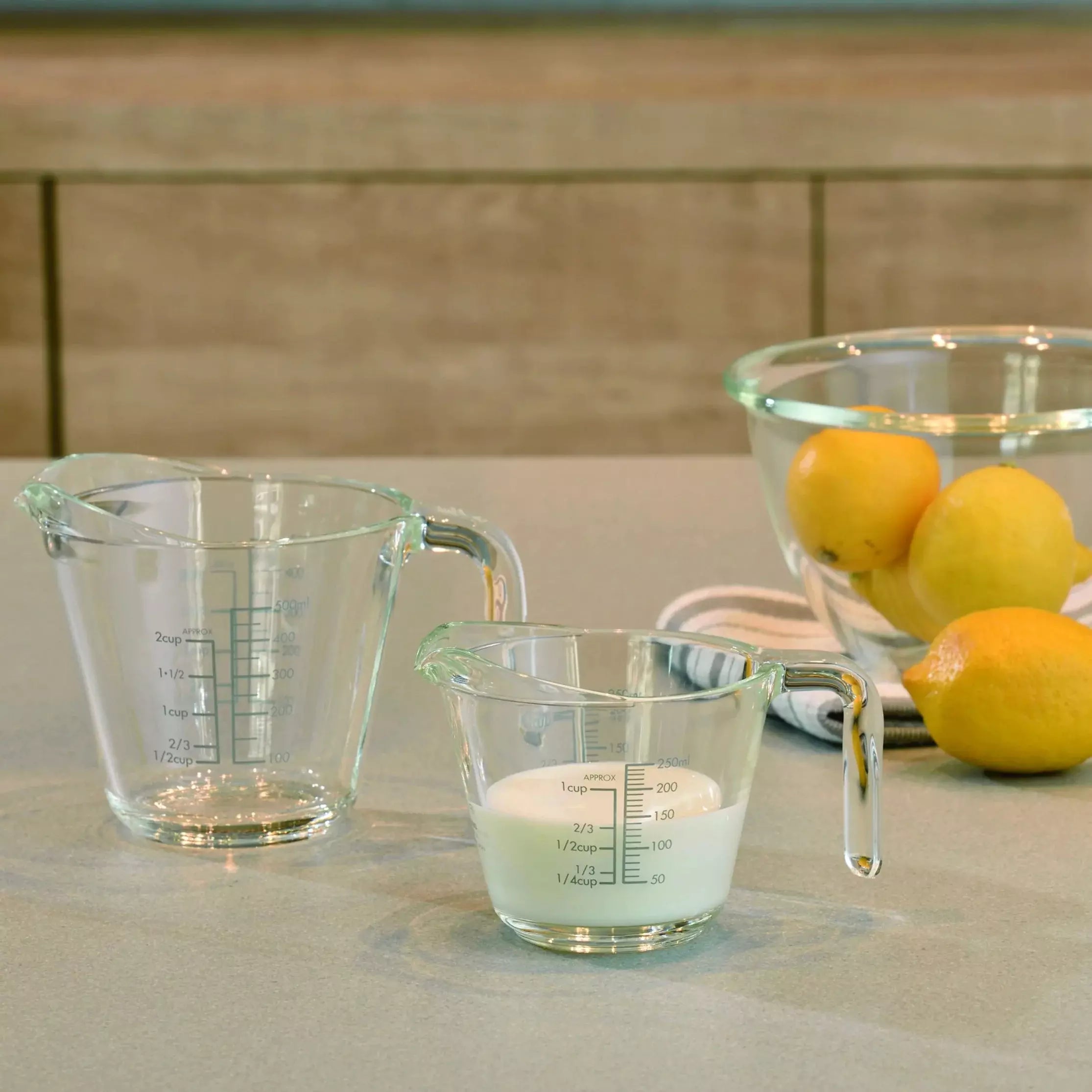 Hario 500ml Heat Resistant Glass Measuring Cup - Microwave & Dishwasher Safe for Cooking, Baking, Coffee & Kitchen Use