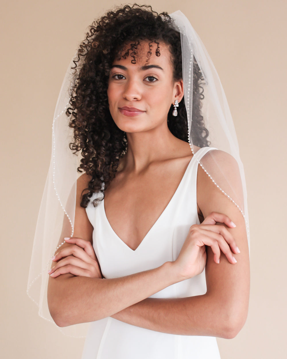 Elegant Pearl Edge Wedding Veil - Handmade Bridal Accessory for Church Ceremony, Photo Shoot & Romantic Walks