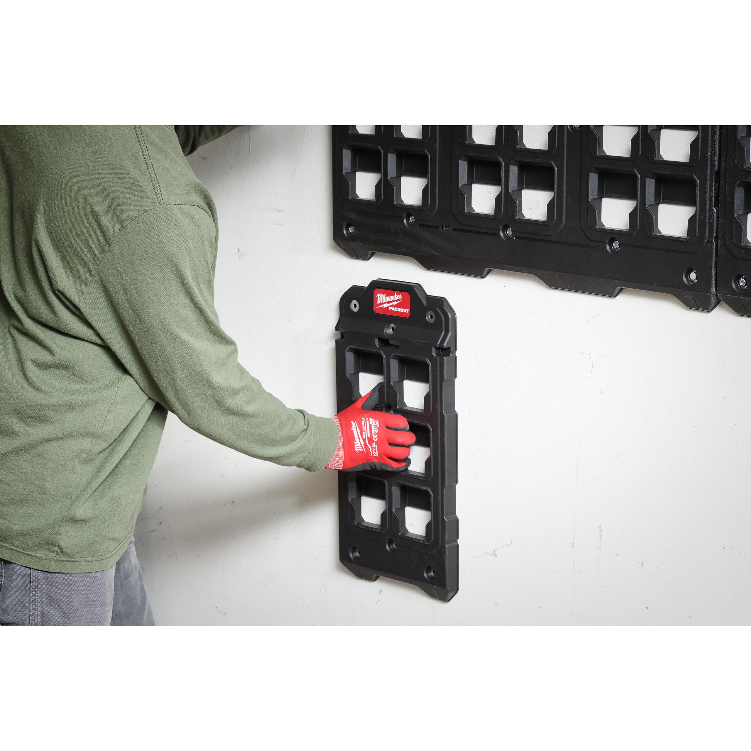 Milwaukee PACKOUT Compact Mounting Plate 10 x 20 x 12 inches - Durable Tool Organizer for Jobsite Storage & Workshop Organization