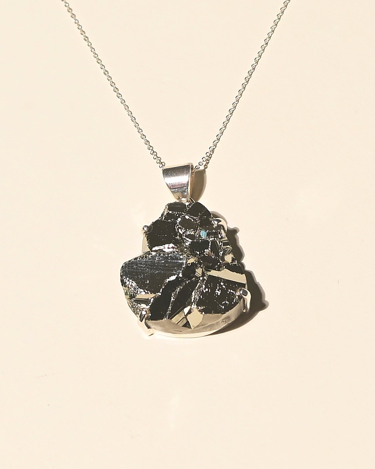 Pyrite Necklace for Women - Natural Healing Crystal Jewelry for Energy & Protection - Perfect for Meditation, Yoga & Spiritual Gifts