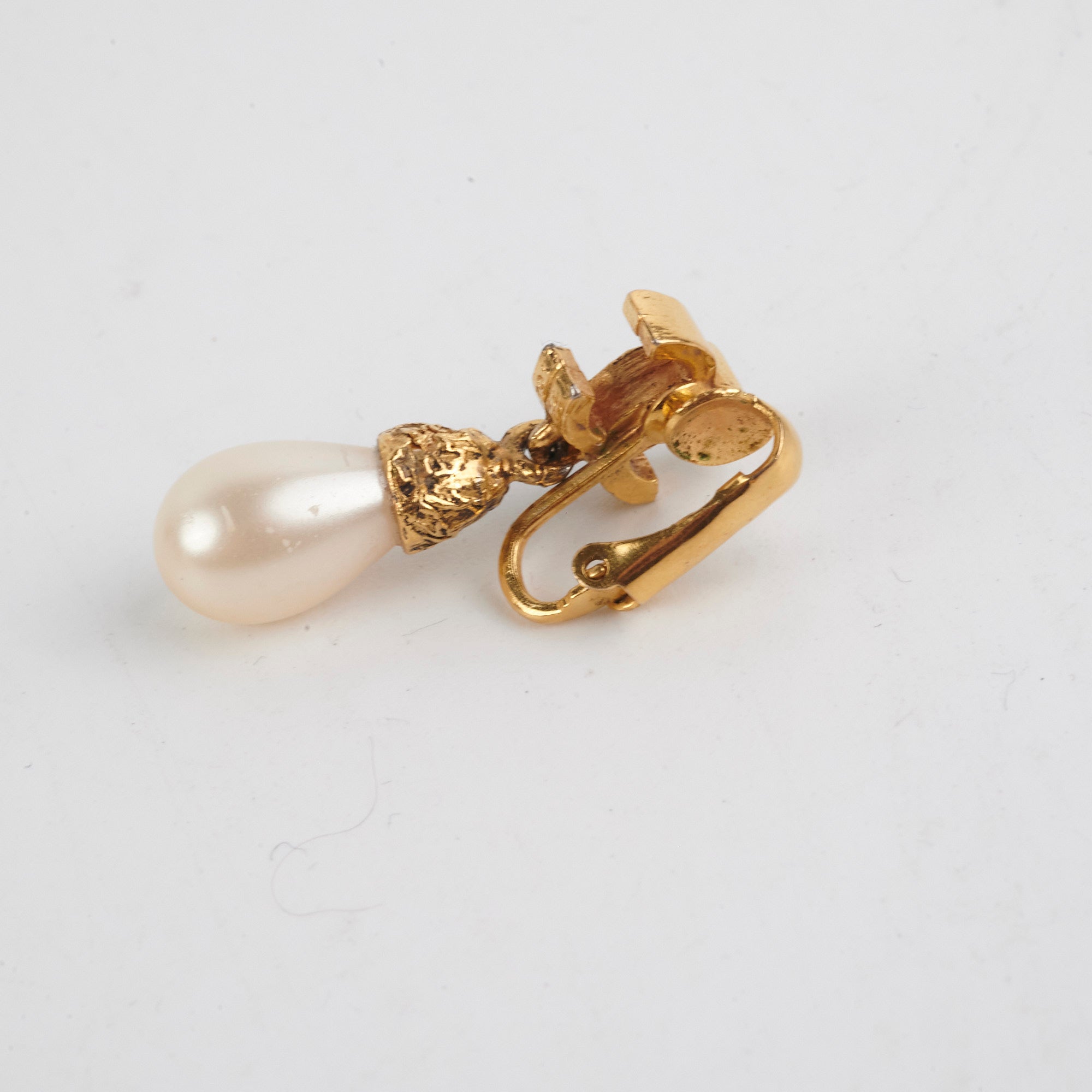 Chanel Pearl Clip-On Earrings for Women – Elegant Fashion Jewelry for Parties, Weddings & Special Occasions