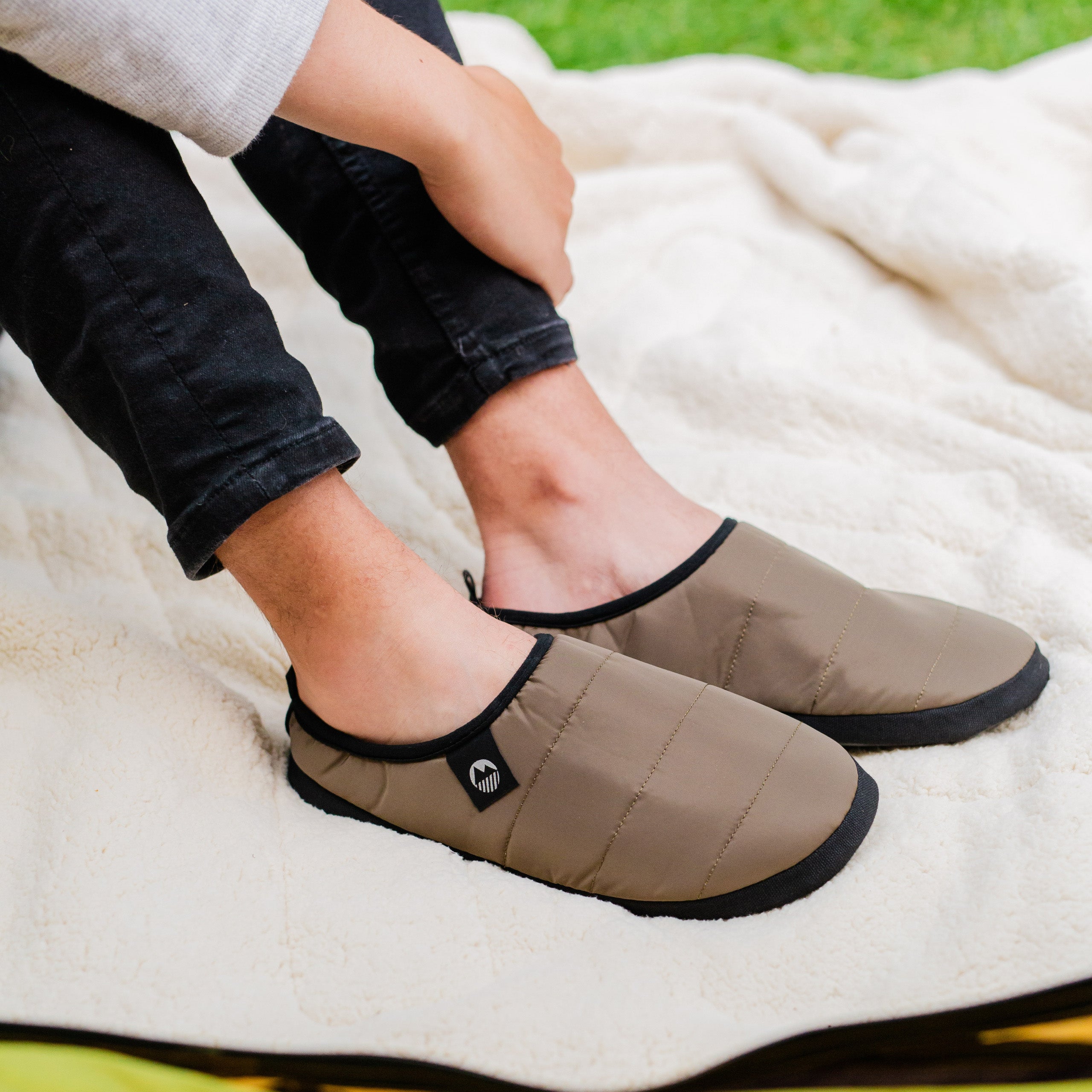 Men's Ultra Warm Tent Slippers - Cozy Winter Indoor/Outdoor House Shoes for Camping, Hiking & Home Comfort