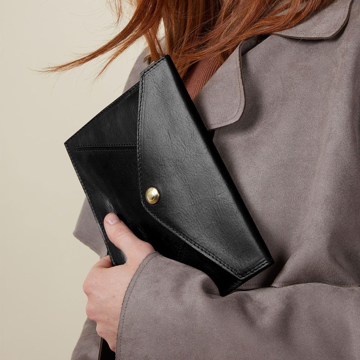 Maxwell Scott Women's Luxury Leather Travel Clutch Wallet - RFID Blocking, Multiple Credit Card Slots & Document Organizer - Ortona Dark Brown - Perfect for Business Trips, Office & Everyday Use