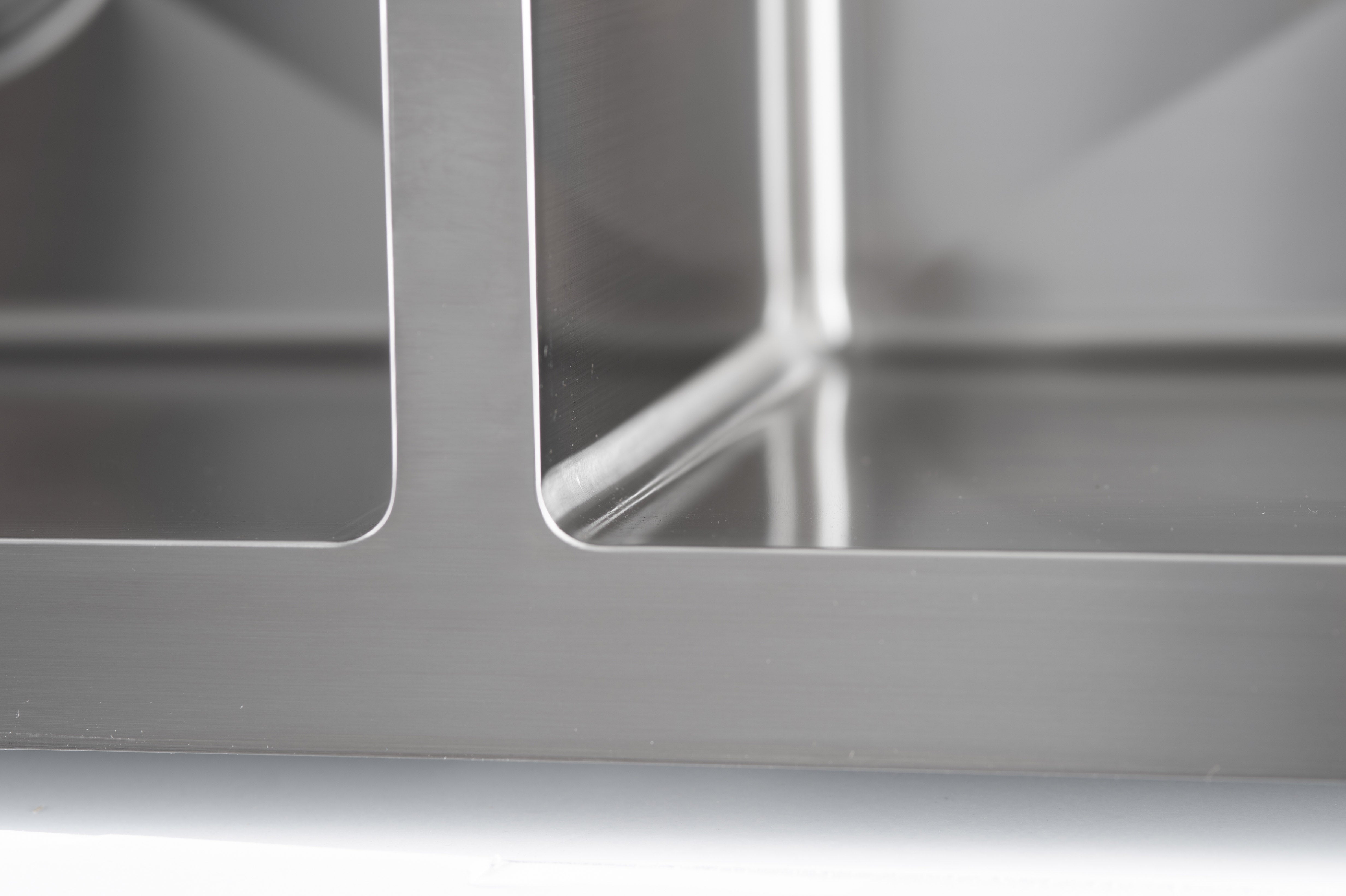 Prestige Series Farmhouse Apron Undermount Stainless Steel 33-Inch 50/50 Double Bowl Kitchen Sink with Grid & Strainer - Perfect for Rustic Kitchens, Food Prep, and Dishwashing