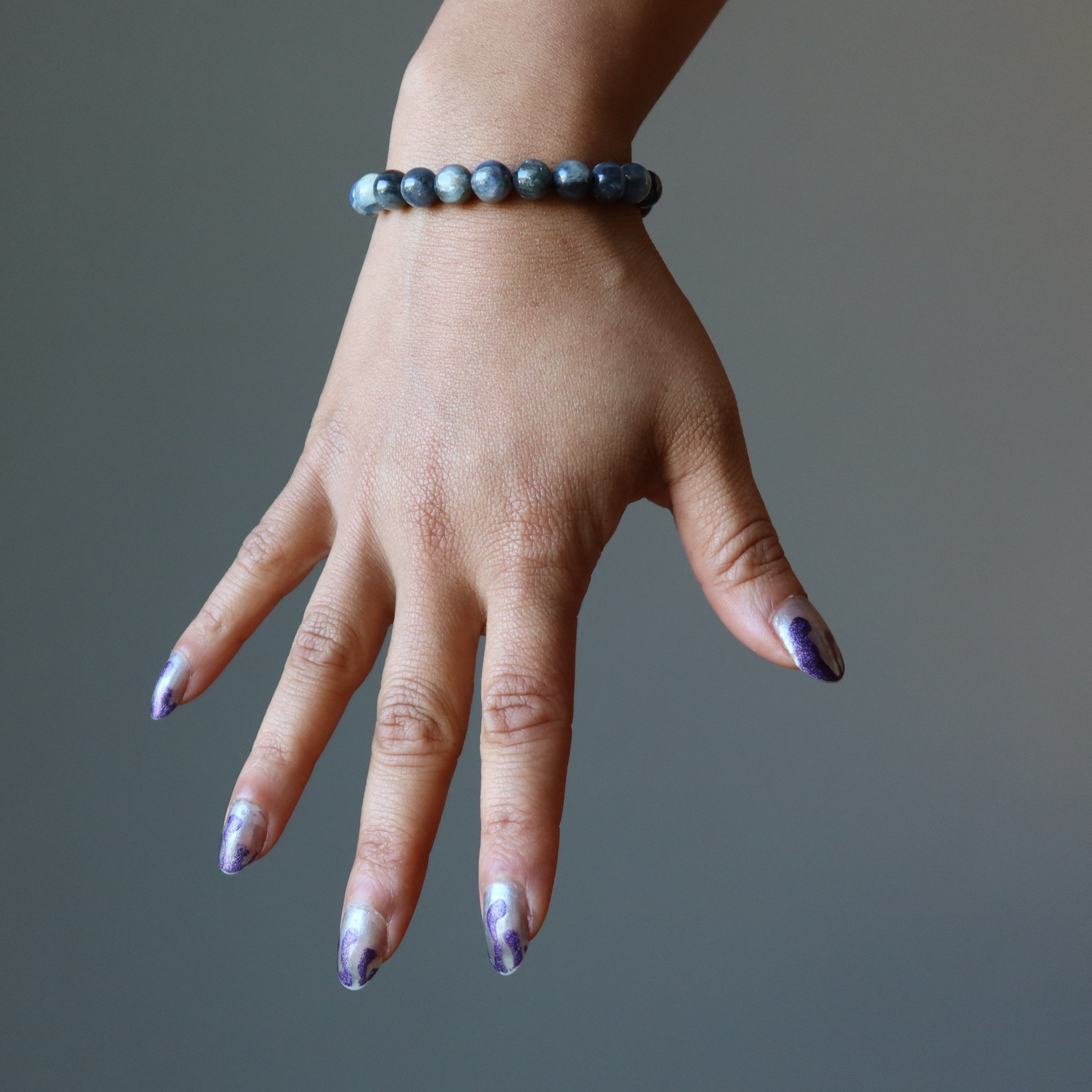 Kyanite Bracelet with Shimmering Blue Stones - Healing Crystal Jewelry for Stress Relief & Positive Energy - Perfect for Meditation, Yoga & Spiritual Gifts
