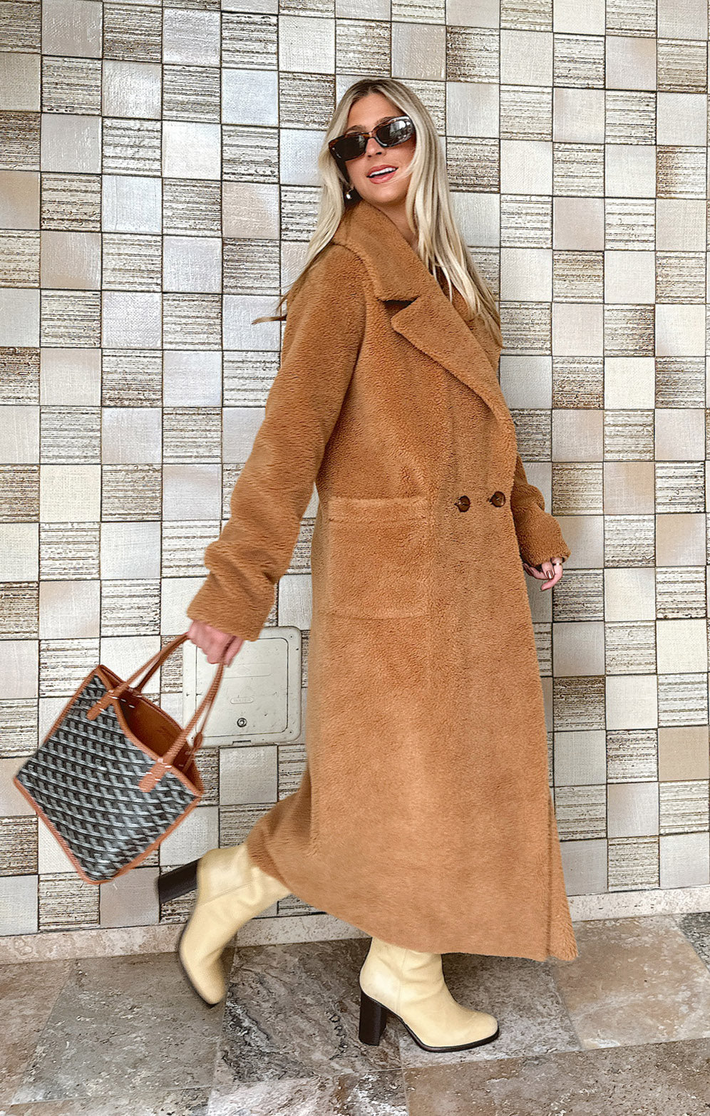 Melrose Teddy Jacket for Women - Cozy Camel Sherpa Fleece Coat | Winter Warm Outerwear for Casual Outings & Travel