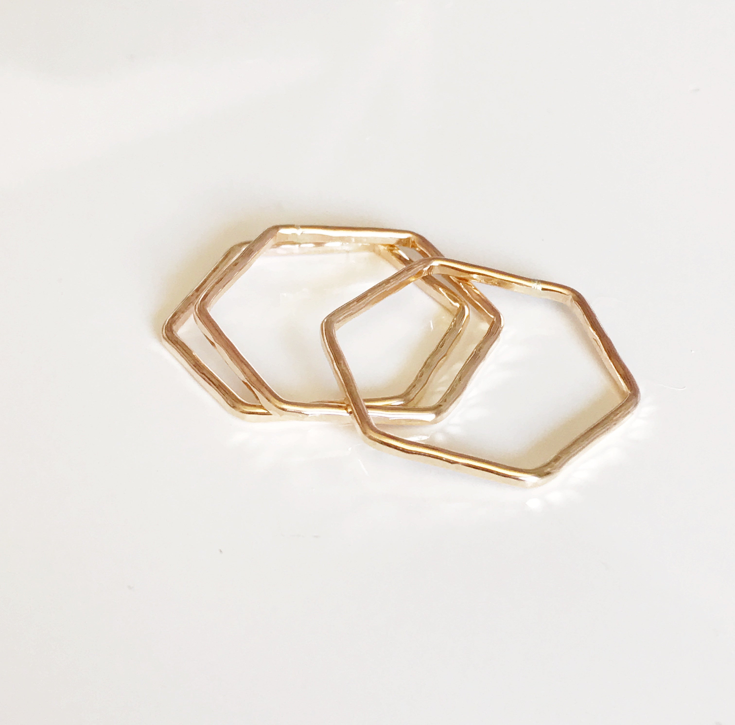 RITA (R162) Ring - Elegant & Stylish Jewelry for Women - Perfect for Weddings, Parties & Everyday Wear