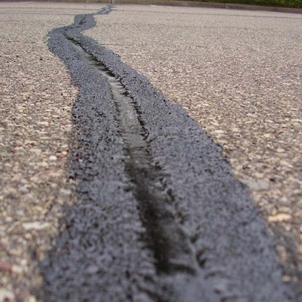 Premium Easy-Melt High Performance Asphalt Crack Filler / Sealer - 20lb Pail for Driveway & Pavement Repair | Works with Oil Jacketed Kettles & Direct Fire Filling Machines (EMCFS20) | Ideal for Road Maintenance, Parking Lot Repairs & DIY Home Projects