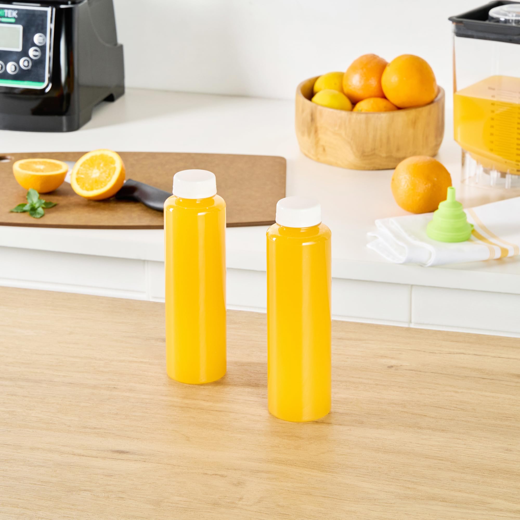 16oz Clear Plastic Juice Bottles with White Caps - 100 Pack Disposable Round Juice Containers for Juicing, Smoothies, Cold Brew & Beverages - Perfect for Juice Shops, Cafes, Restaurants & Home Use