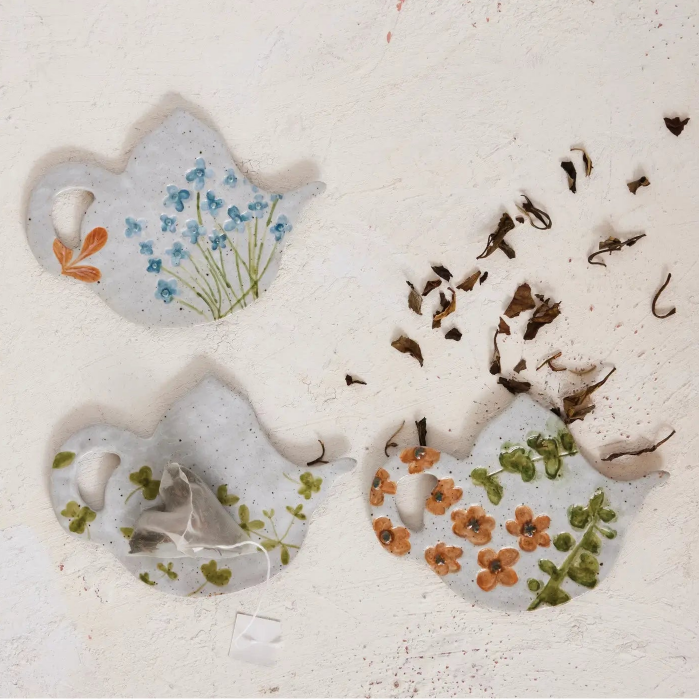 Hand Painted Stoneware Teapot with Infuser - Ceramic Tea Bag Holder for Loose Leaf & Herbal Tea - Perfect for Afternoon Tea, Gift Giving & Kitchen Decor