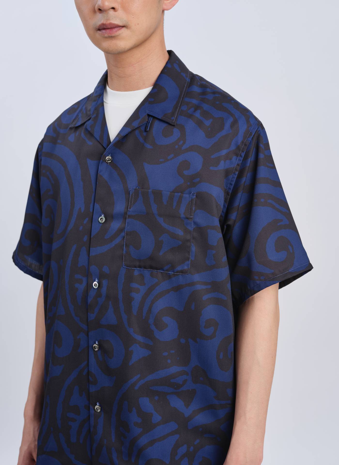 Stylish Print Paisley Shirt for Men - Trendy Floral Casual Button Down Shirt - Perfect for Summer Outfits, Beach Vacations & Date Nights