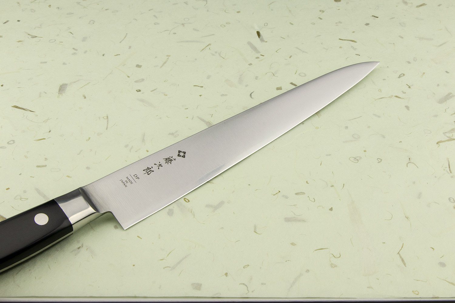 TOJIRO CLASSIC 270mm Sujihiki Japanese Slicing Knife - Premium High-Carbon Steel Blade for Sushi, Sashimi & Meat Cutting - Perfect for Chefs & Home Cooking Enthusiasts