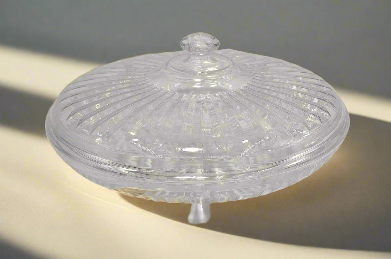 12-Section Acrylic Round Serving Dish - Perfect for Party Platters, Snack Trays, and Food Presentation at Gatherings