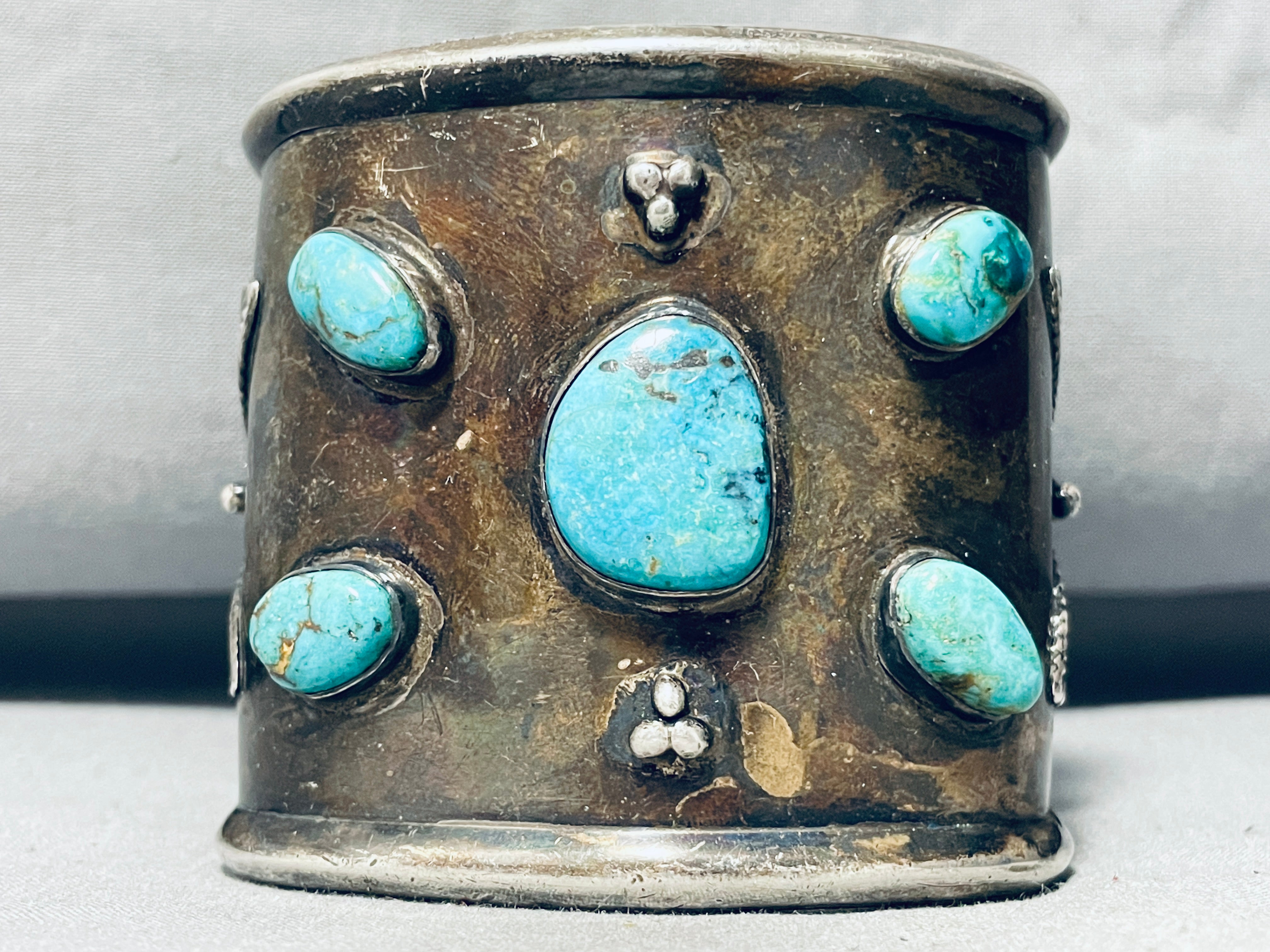 117g Vintage Navajo Turquoise Sterling Silver Bracelet - Authentic Native American Jewelry for Women, Handmade Southwest Style, Perfect for Boho Fashion & Gift Giving