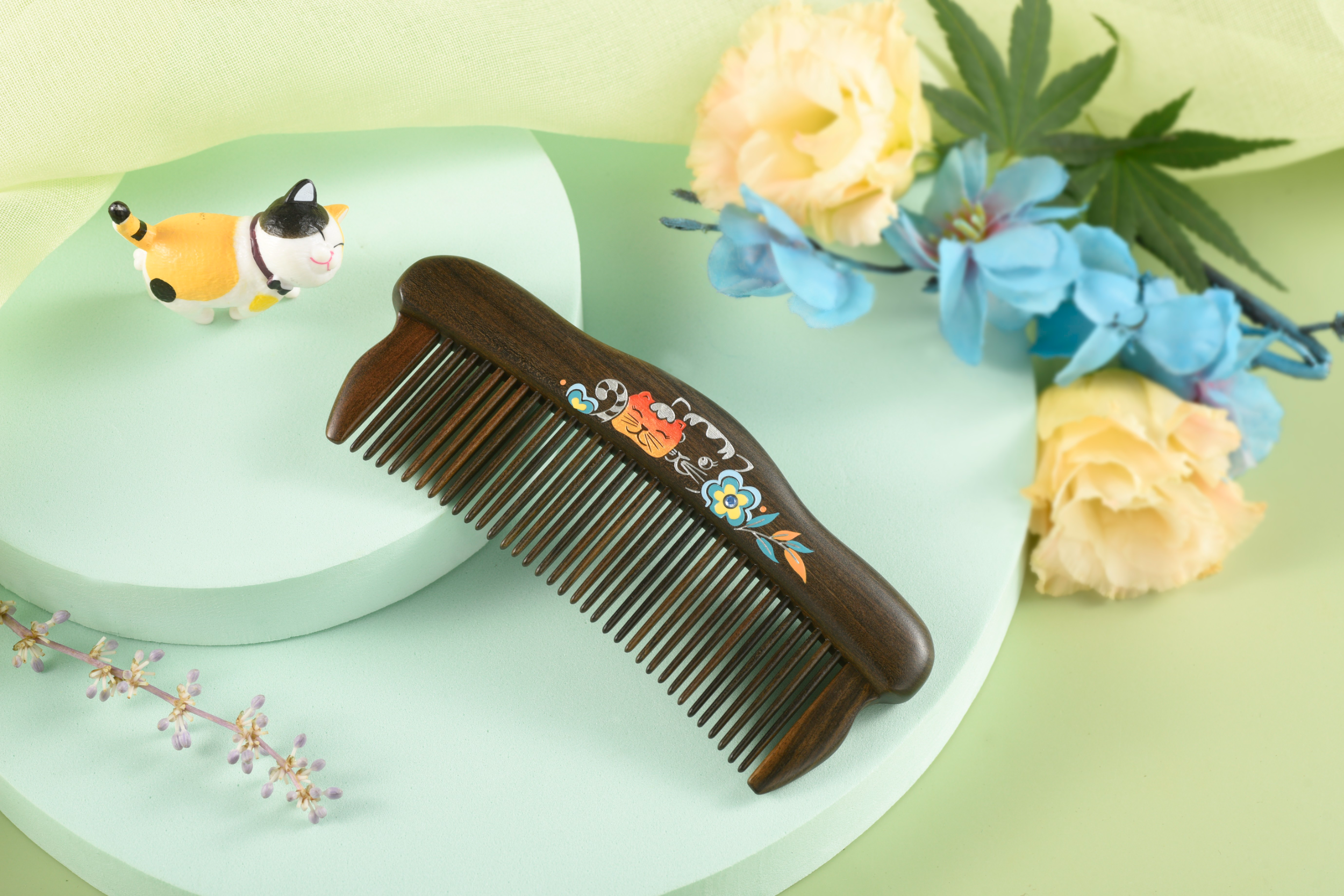 Soft Bristle Cat Hair Brush for Gentle Grooming - Detangle & Reduce Shedding - Perfect for Long & Short Haired Cats - Home Pet Care Essential