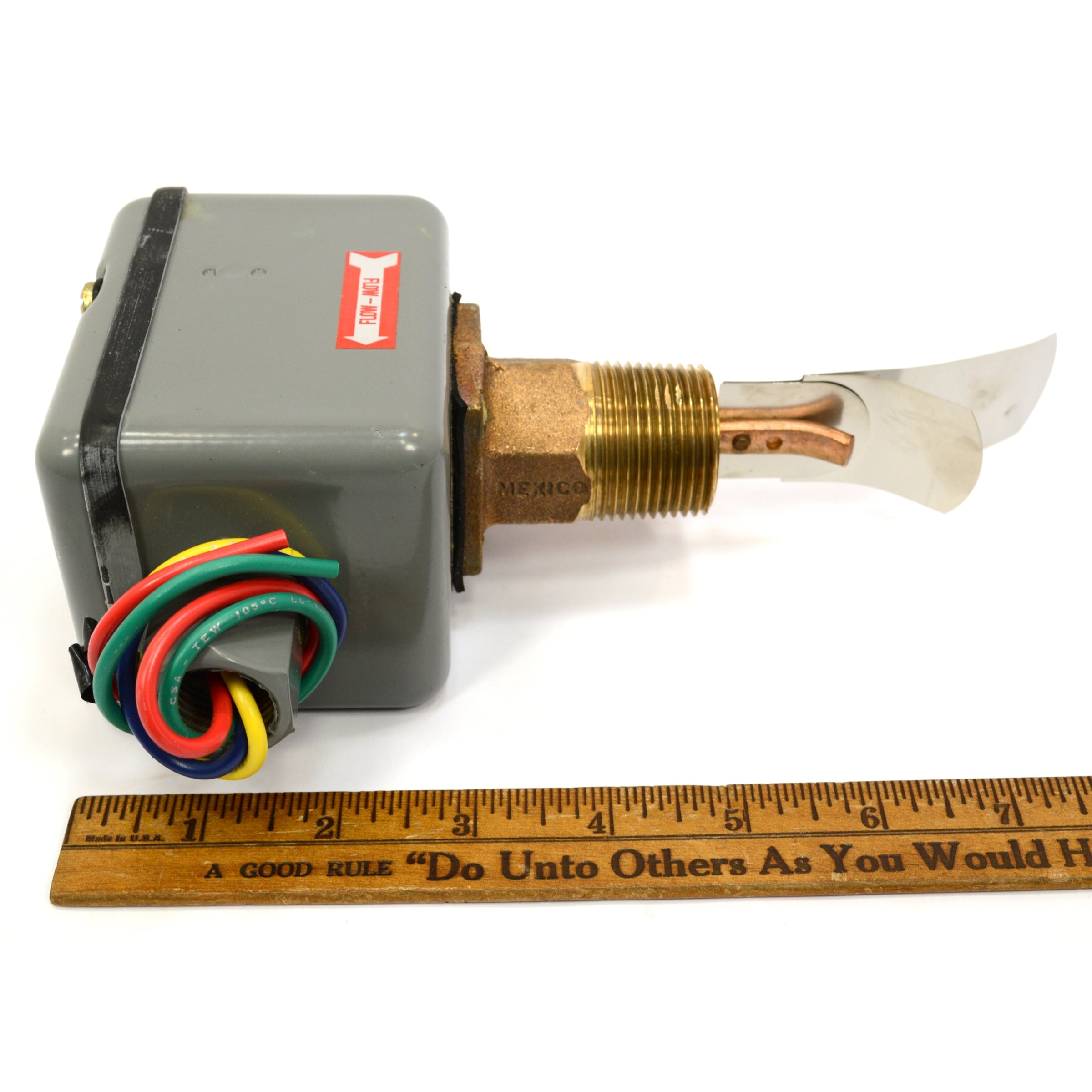 Johnson Controls NEMA 4X Raintight Enclosure SPDT Flow Switch F61MG-1 - Water Flow Monitoring for HVAC, Industrial Pumps & Plumbing Systems