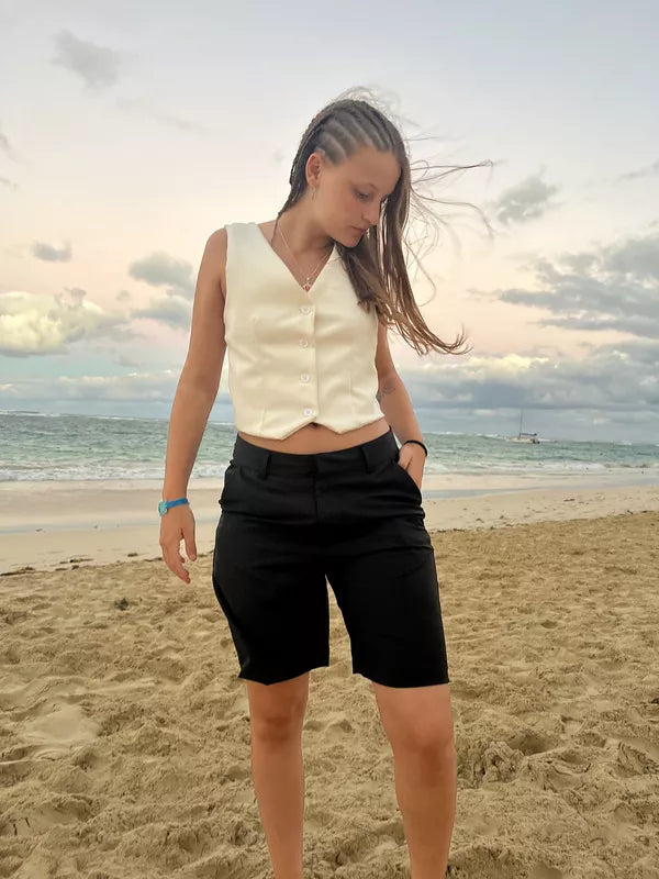 Black Bermuda Women's Tailored Shorts - Stylish & Comfortable for Summer, Beach, and Casual Outings
