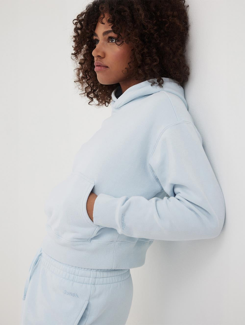 Women's Eco-Friendly Fleece Cropped Hoodie - Soft Sustainable Pullover for Casual Wear, Gym & Outdoor Activities