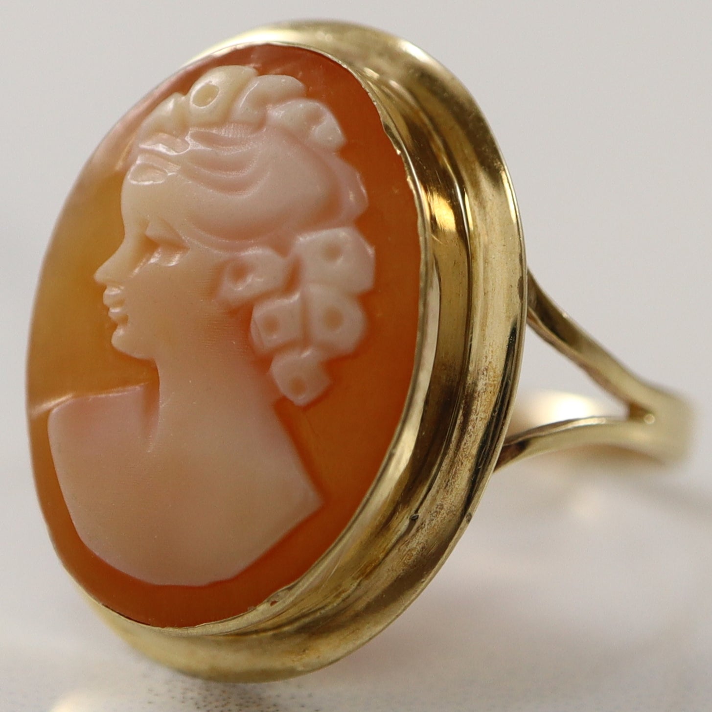 4.00ct Cameo Open Shank Ring - Size 6 | Vintage Inspired Cameo Jewelry for Women | Perfect for Weddings, Anniversaries & Special Occasions