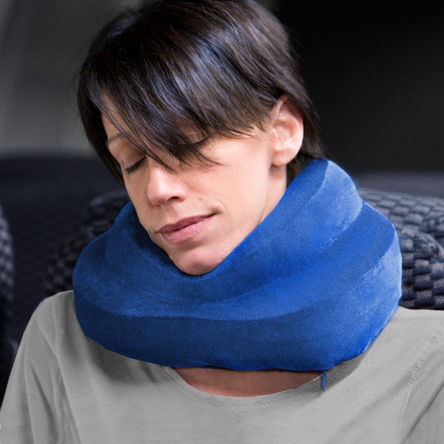 Cabeau Evolution Memory Foam Travel Pillow - Neck Support for Airplane, Car & Home Use - Comfortable & Portable for Long Flights, Road Trips & Relaxation