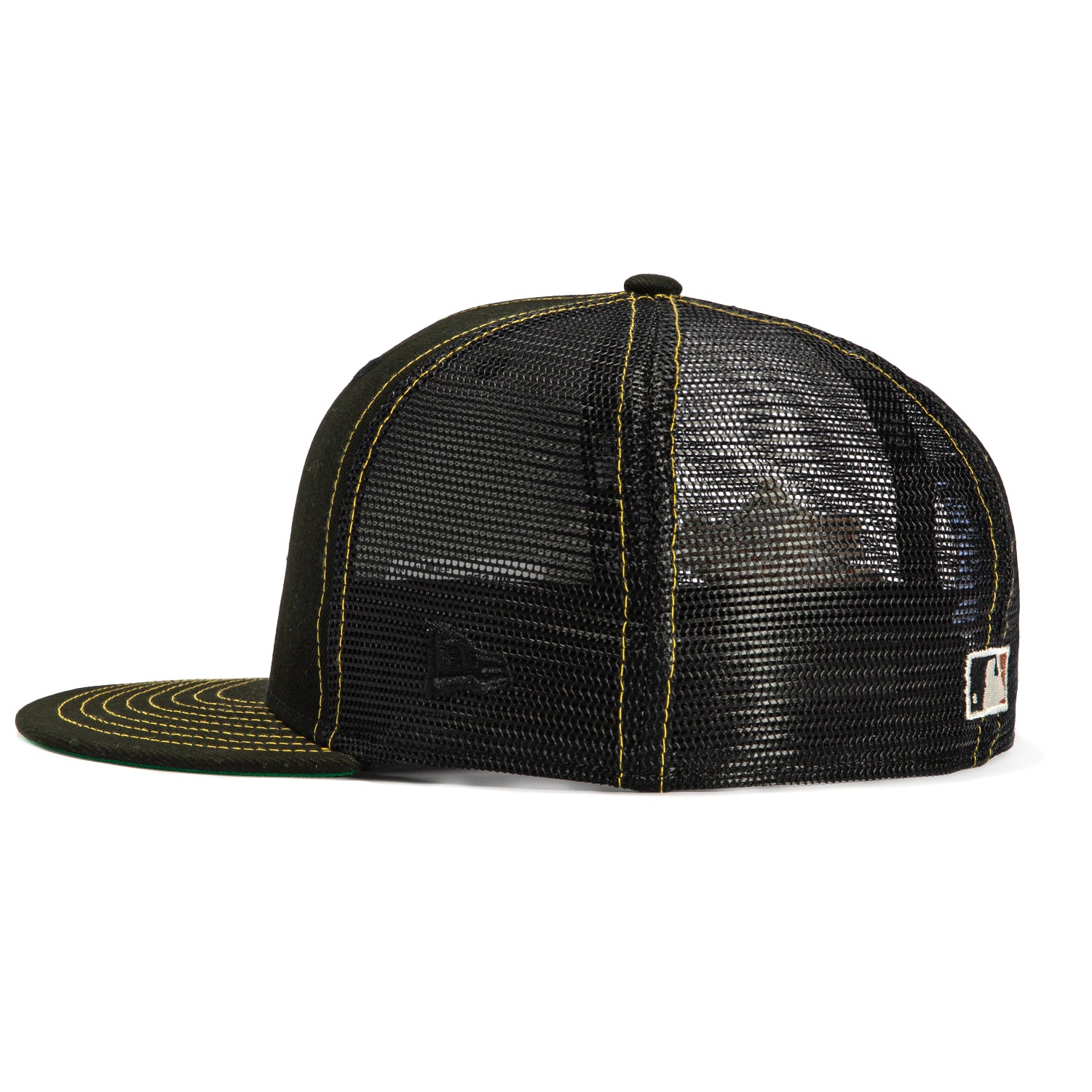 New Era 59Fifty Los Angeles Dodgers 1988 World Series Patch Trucker Hat - Black, White & Gold Contrast Stitch Baseball Cap for Men & Women | Game Day, Sports Fan Gift, Streetwear Fashion