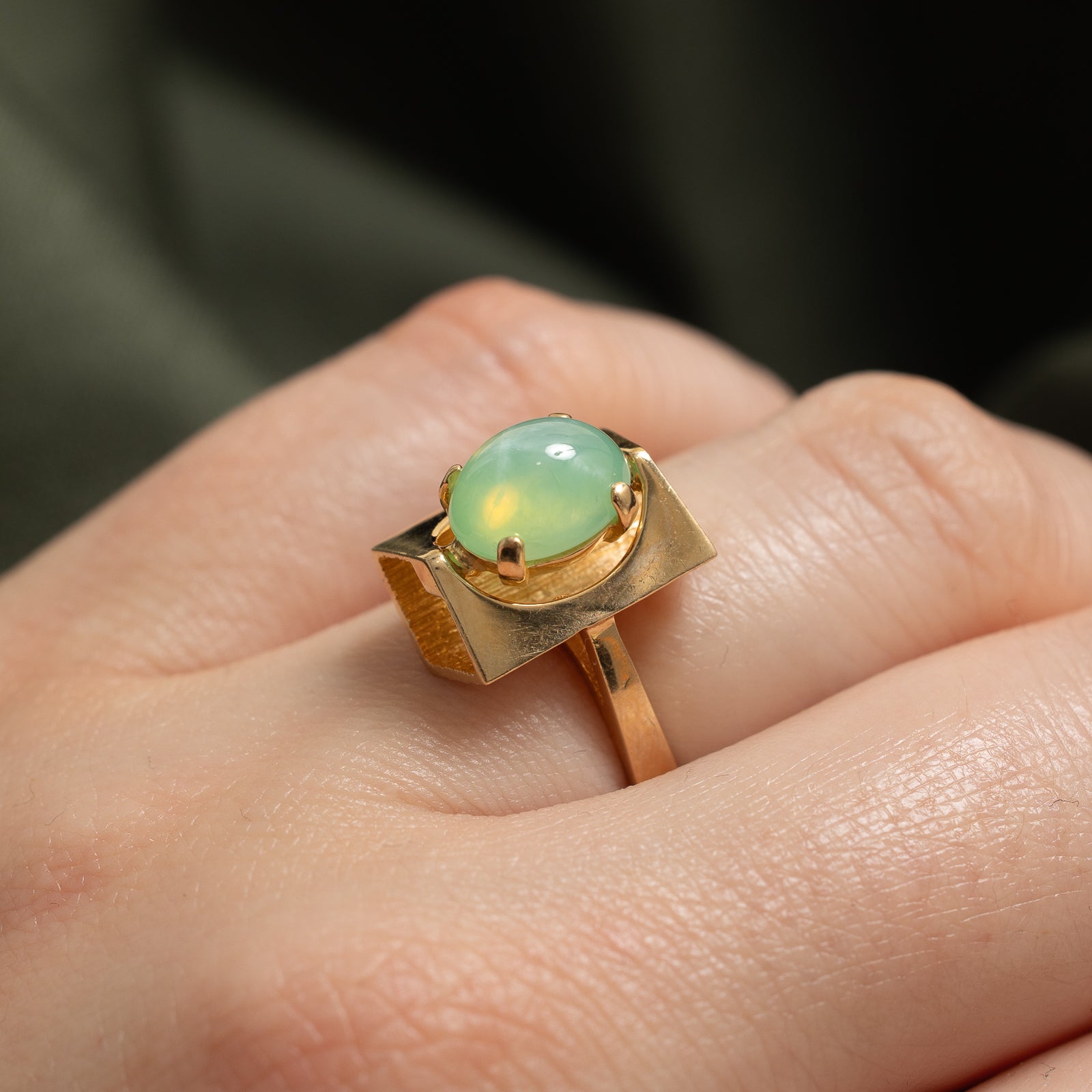 2.40ct Green Synthetic Star Sapphire Abstract Ring - Size 4.75 | Elegant Statement Jewelry for Women, Perfect for Evening Parties, Weddings & Special Occasions