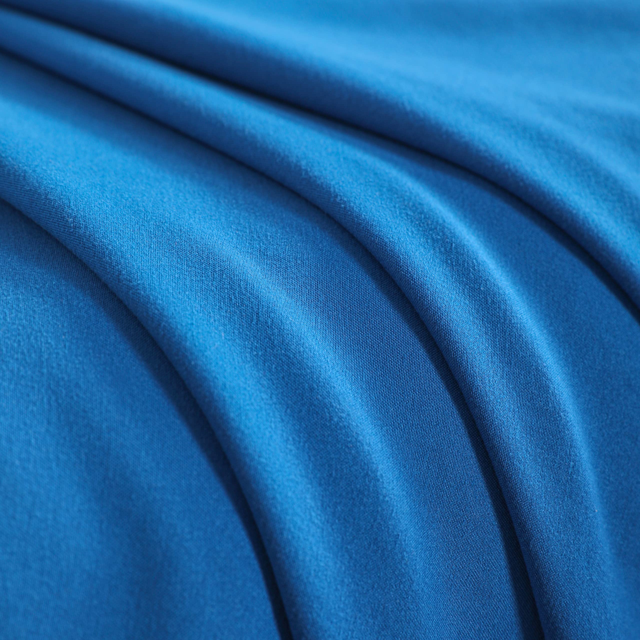 NTBAY 3-Piece 100% Microfiber Twin Bed Sheet Set - Ultra Soft 1800 Thread Count, Wrinkle & Fade Resistant, Deep Pocket Fitted Sheet (Royal Blue) - Perfect for Dorms, Guest Rooms & Cozy Bedrooms