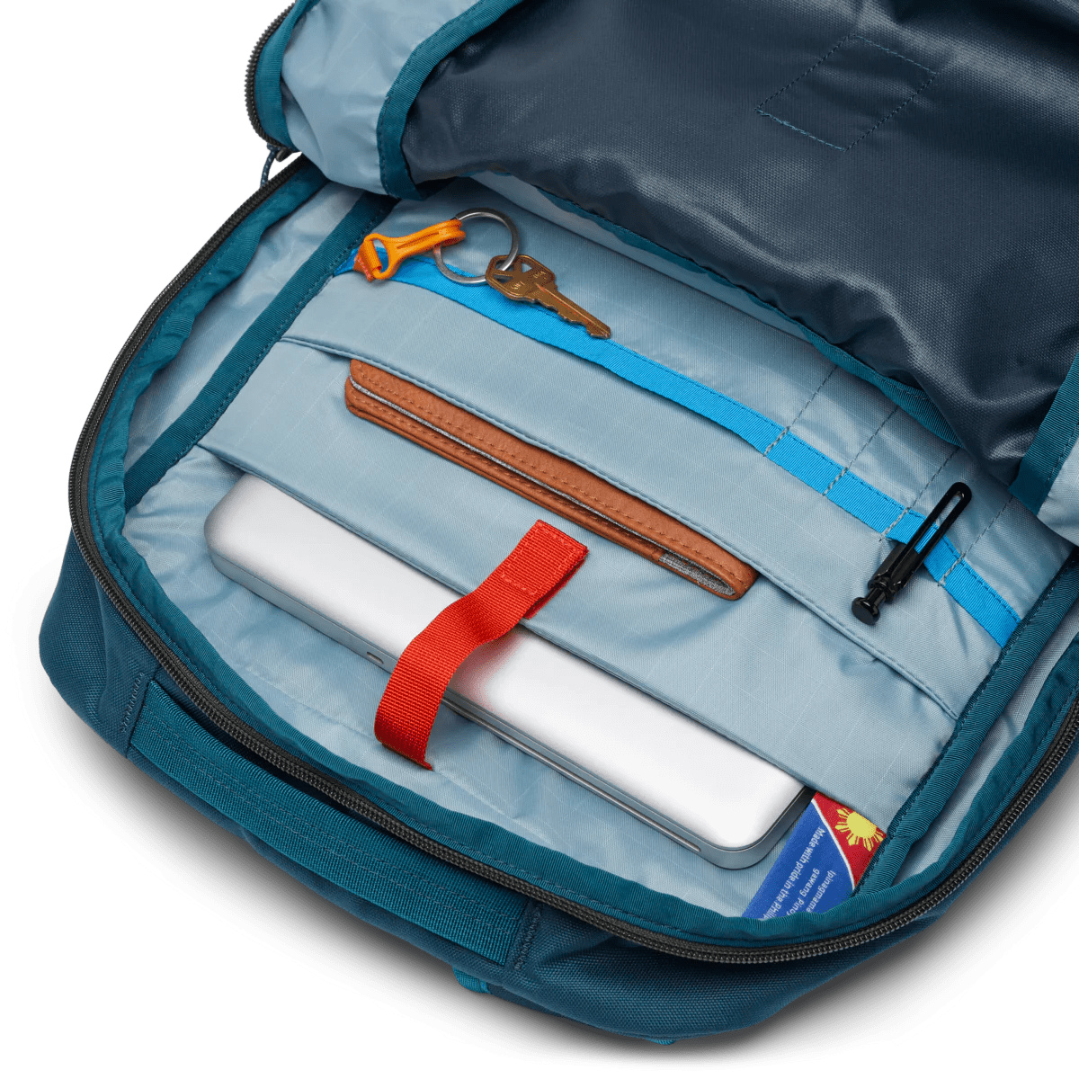 Cotopaxi Chiquillo 26L Backpack - Lightweight Hiking Daypack for Travel & Outdoor Adventures - Water-Resistant & Durable (Abyss Blue) - Perfect for Commuting, School & Everyday Use