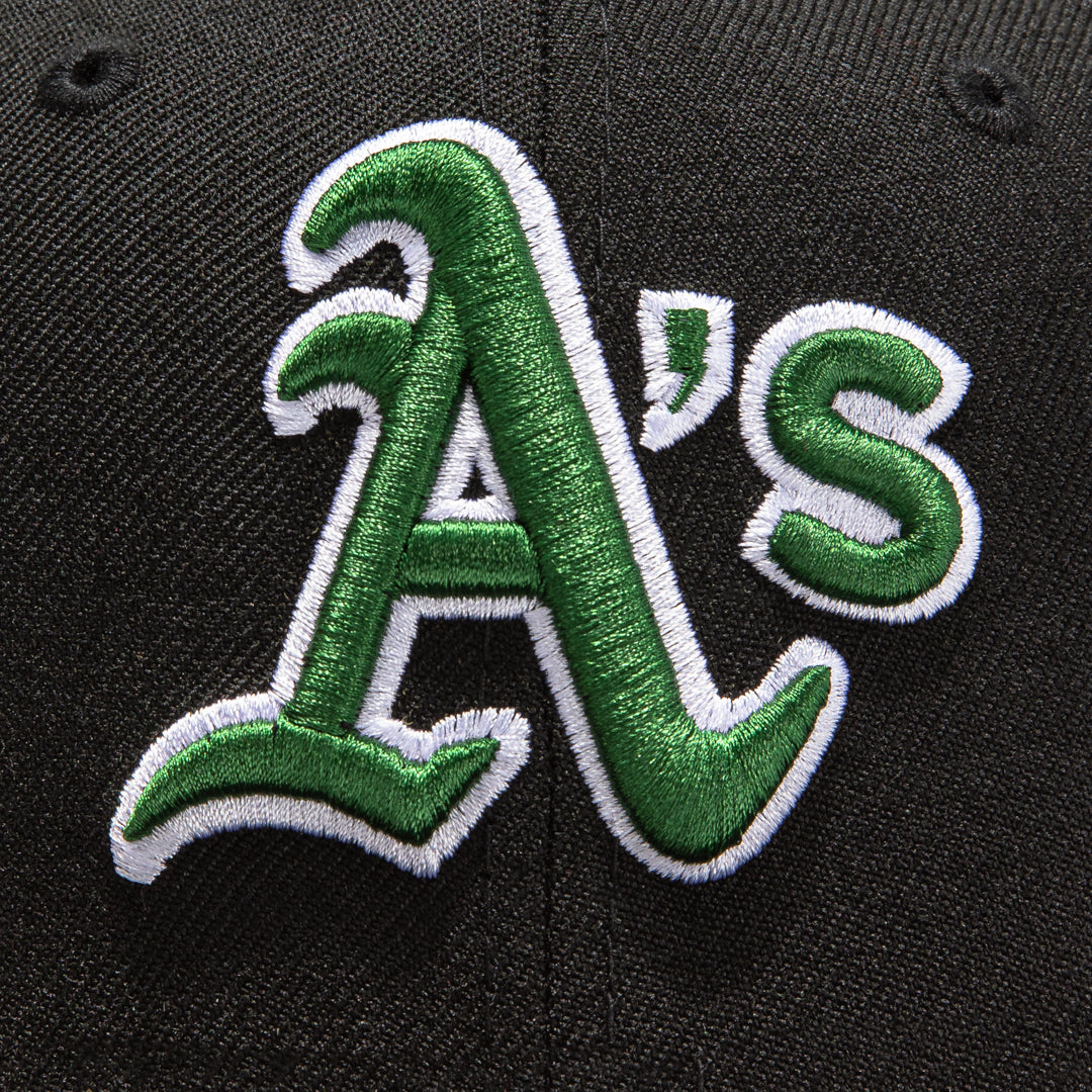 New Era 59Fifty Retro On Field Oakland Athletics Baseball Cap - Black, Green & White Adjustable Snapback Hat for Men & Women - Perfect for Baseball Games, Streetwear & Sports Fan Collections