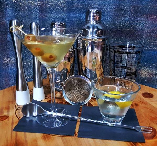 BarConic® 15-Piece Martini Home Bar Set - Cocktail Shaker, Mixing Glasses & Accessories for Home Bars, Parties & Entertaining