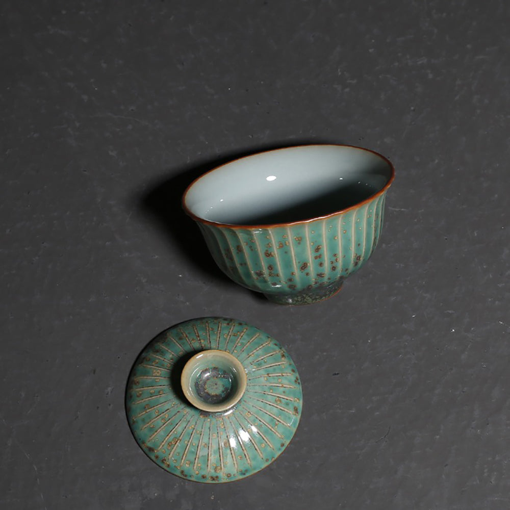 Japanese Jun Kiln Ceramic Petal-Shaped Gaiwan Tea Set - Traditional Chinese Tea Brewing Cup for Oolong, Pu-erh & Green Tea Lovers - Perfect for Home, Office & Tea Ceremonies
