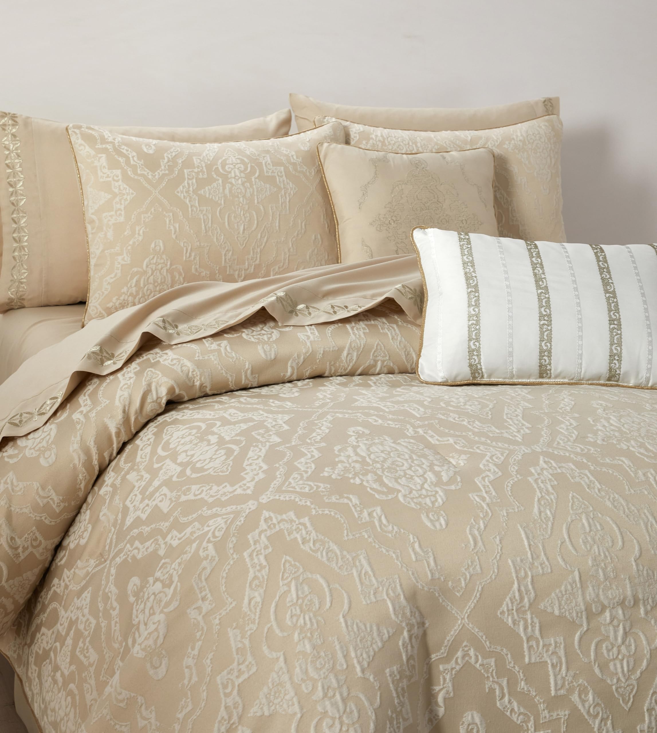 Stratford Park Gold 7-Piece Queen Comforter Set - Elegant Soft Lightweight Microfiber All-Season Bedding with Matching Bedskirt, Pillows & Shams - Perfect for Master Bedroom, Guest Room & Luxury Hotel Decor