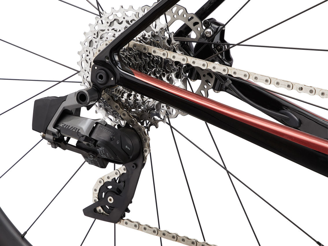 Giant Defy Advanced 0 Carbon Road Bike - Lightweight Endurance Bicycle for Men & Women - Perfect for Long-Distance Riding, Commuting, and Fitness Training