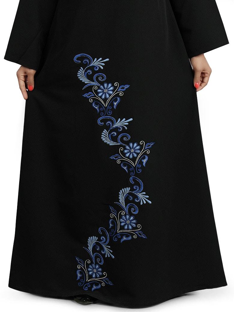 Elegant Aatifa Abaya for Women - Modest Islamic Dress for Prayer, Mosque & Special Occasions