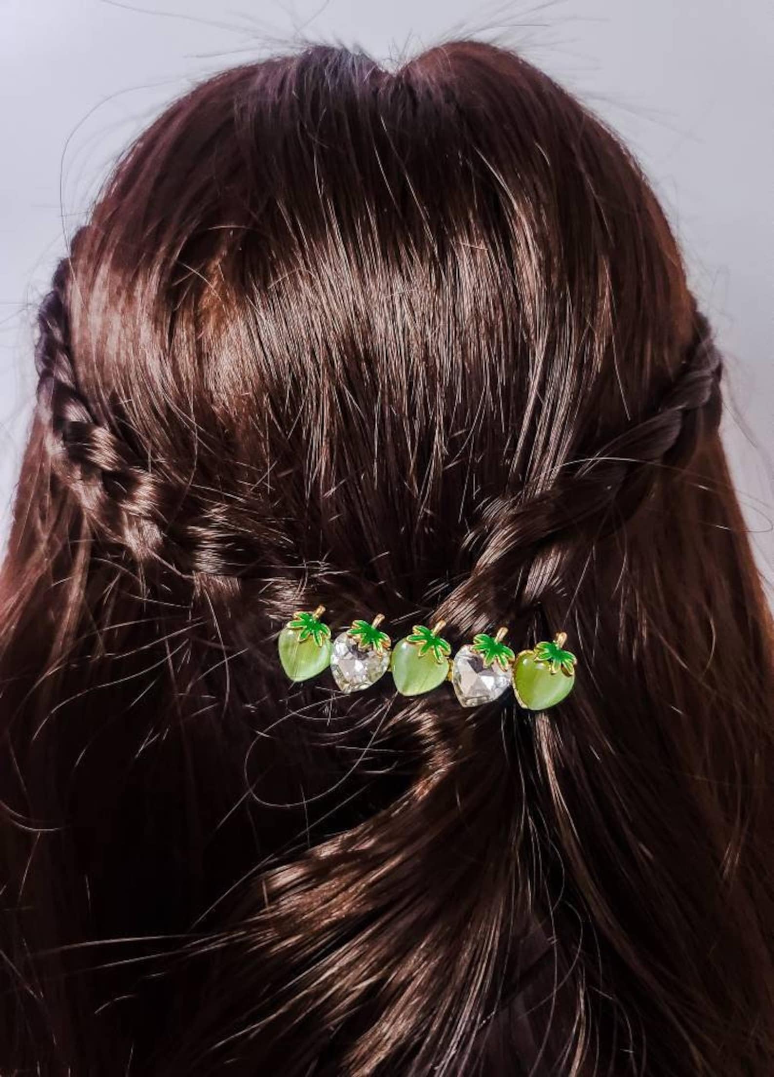 Sweetie Strawberry Hair Clip - Elegant Zircon Crystal Hairpin for Women - Perfect for Weddings, Parties & Everyday Wear