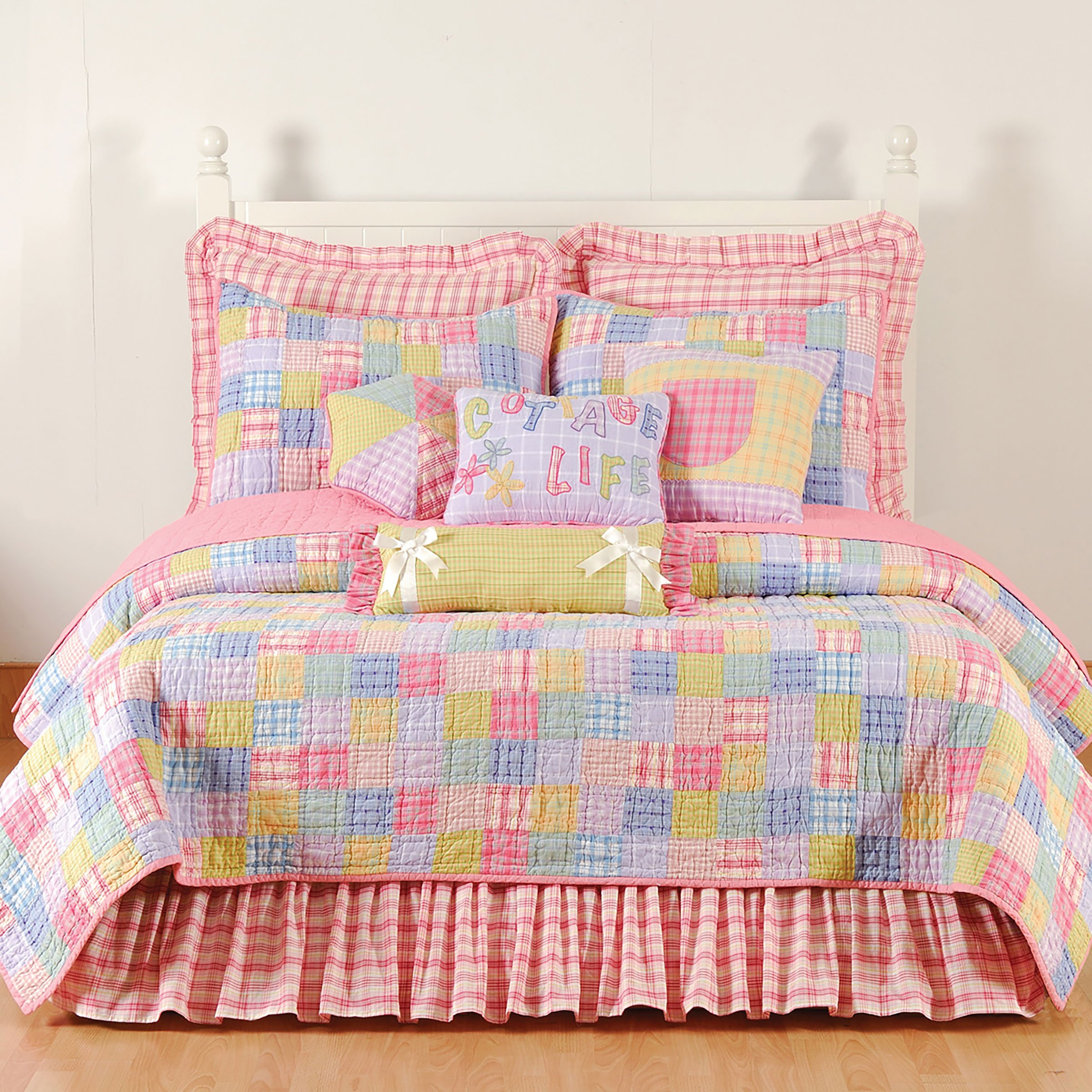 C&F Home Ivy League Pastel King Size Quilt Set - Soft Pink College Dorm Bedding for Cozy Comfort & Stylish Decor