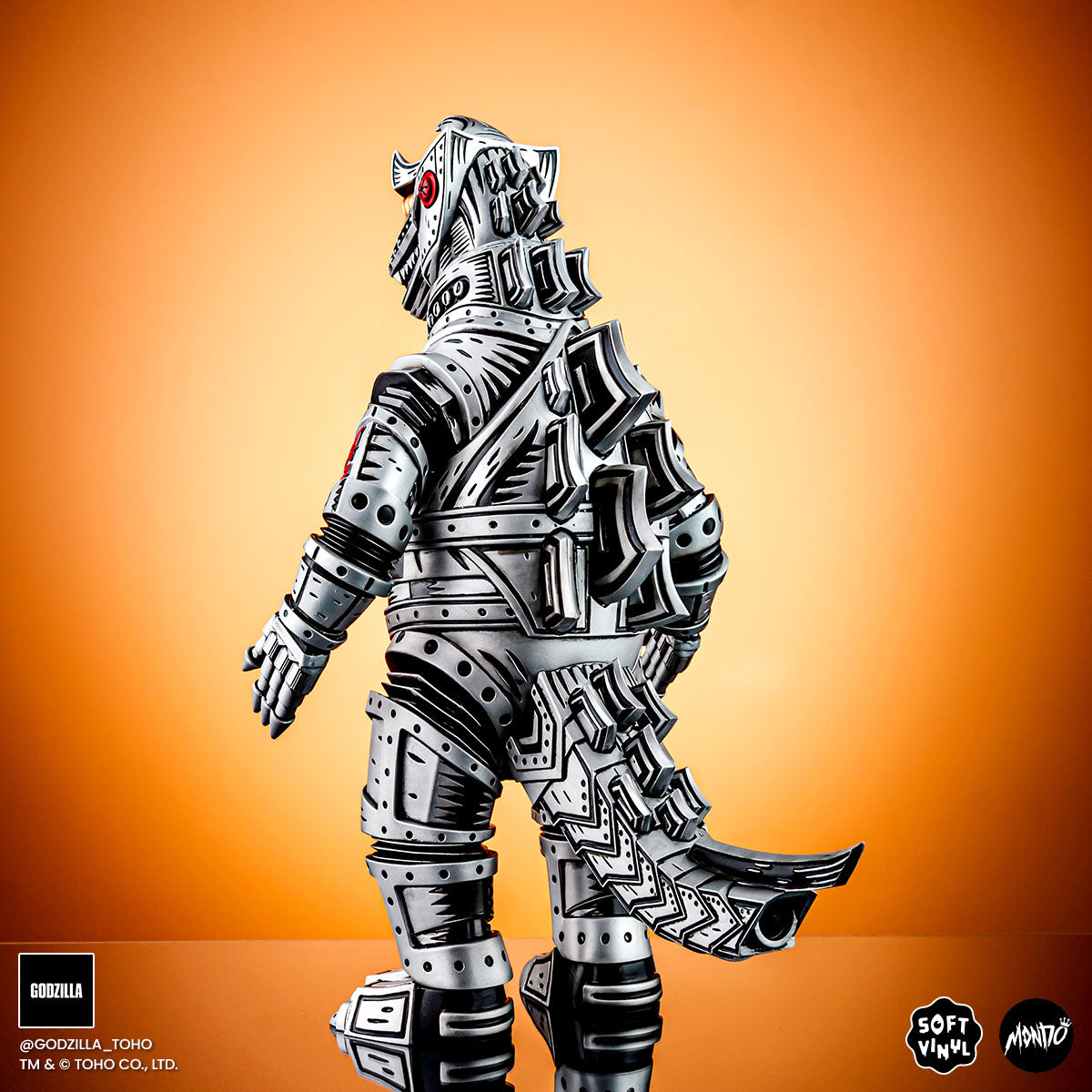 Mechagodzilla Vinyl Designer Figure by Attack Peter - Silver Variant Limited Edition Collectible Toy for Anime & Kaiju Fans - Perfect for Display, Gifts, and Action Figure Collections