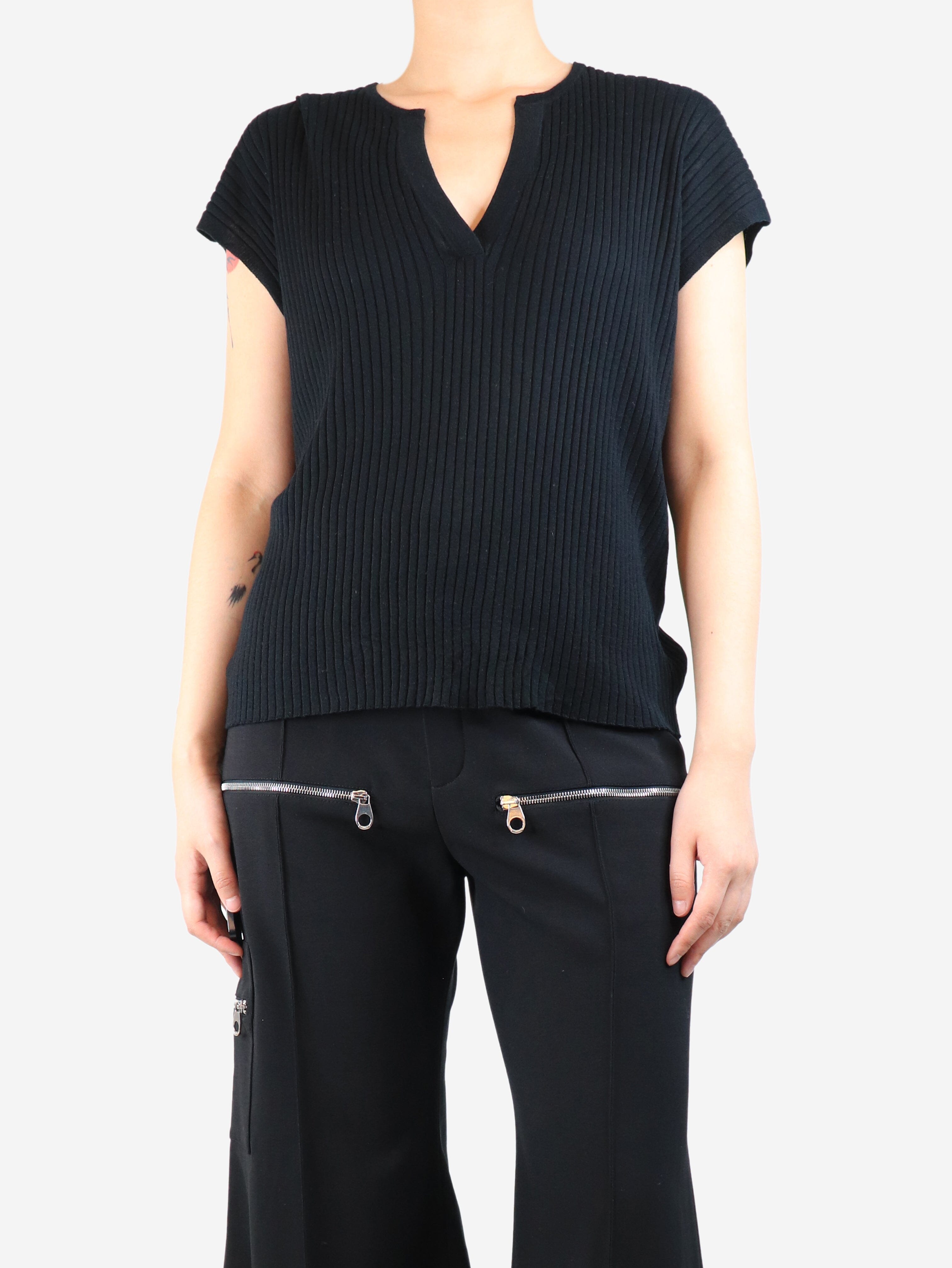 Stylish Black Ribbed Knit Top for Women - Size M | Trendy Casual Wear for Everyday Outfits & Layering