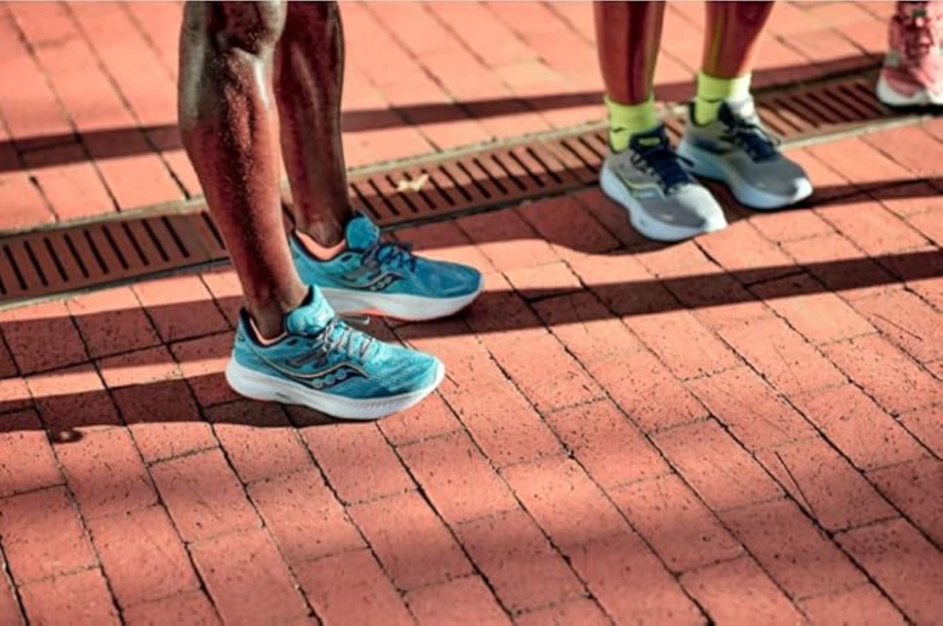 Saucony Men's Running Socks - Moisture Wicking No-Show Athletic Socks for Jogging & Workouts (6/12/18 Pairs Pack, Sizes M-XXL) - Perfect for Marathon Training & Gym Sessions