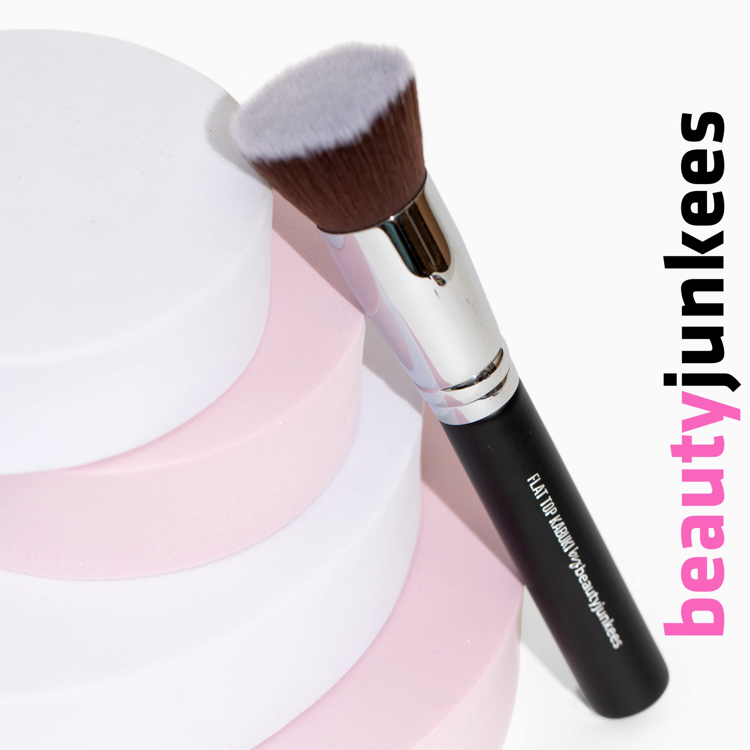 Flat Top Kabuki Foundation Brush - Large Dense Synthetic Makeup Brush for Liquid, Cream & Powder | Perfect for Buffing, Blending & Stippling | Professional Makeup Applicator for Flawless Base | Ideal for Everyday Makeup & Airbrush Finish