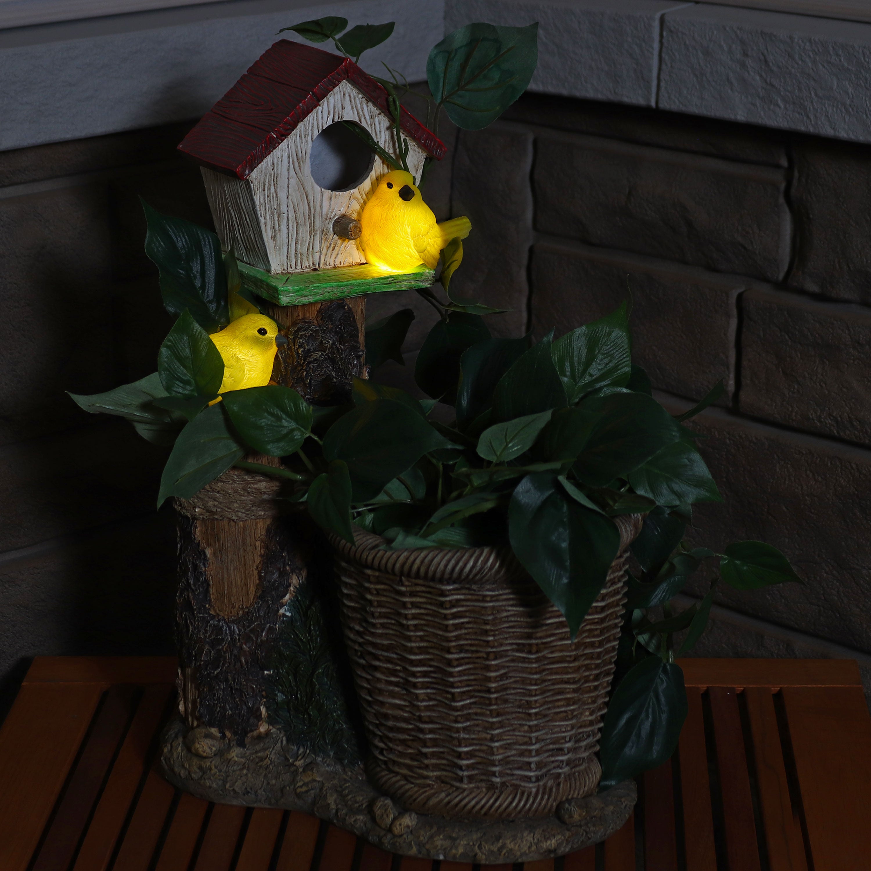 Solar-Powered Polyresin Bird House Planter with LED Lights - Outdoor Garden Decor for Patio, Yard & Lawn Decoration