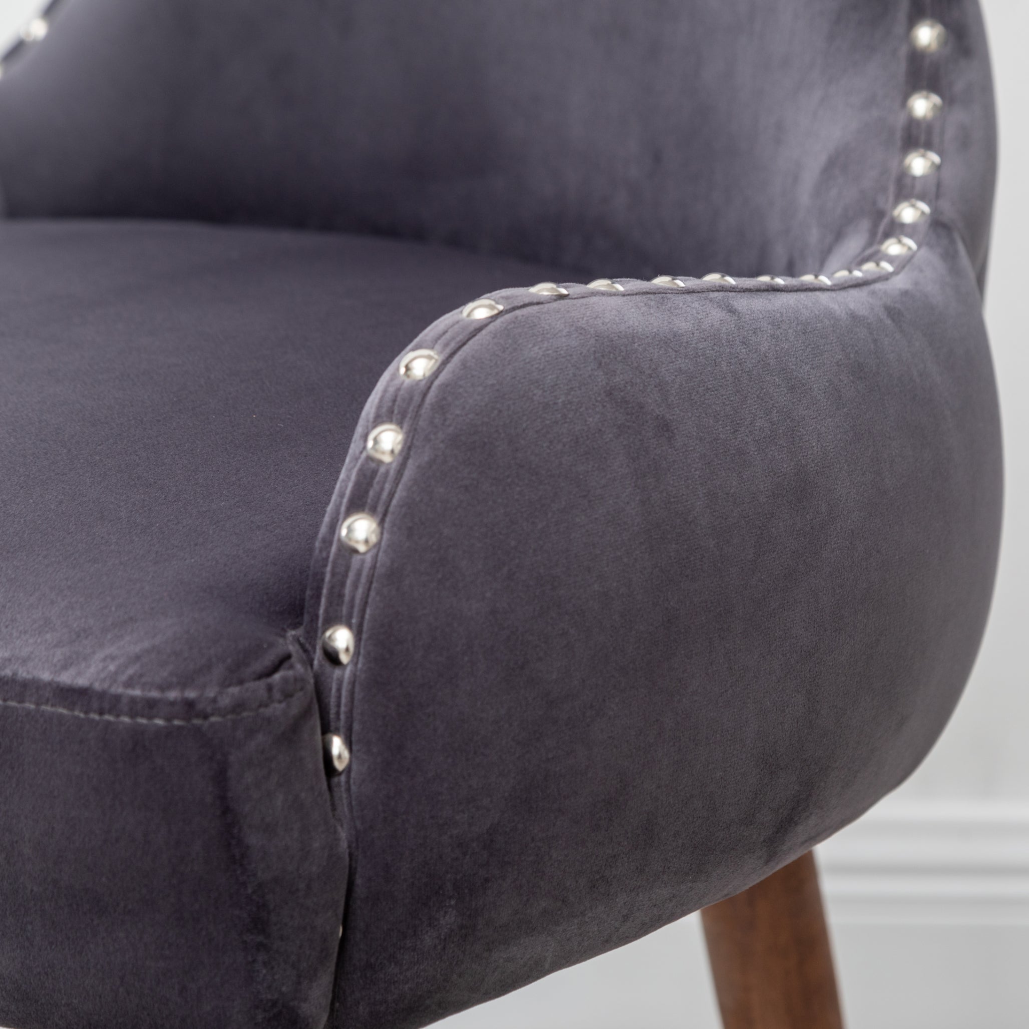 Roundhill Furniture Lindale Contemporary Velvet Upholstered Nailhead Trim Accent Chair in Gray - Modern Living Room Seating for Home Office, Lounge & Bedroom Decor