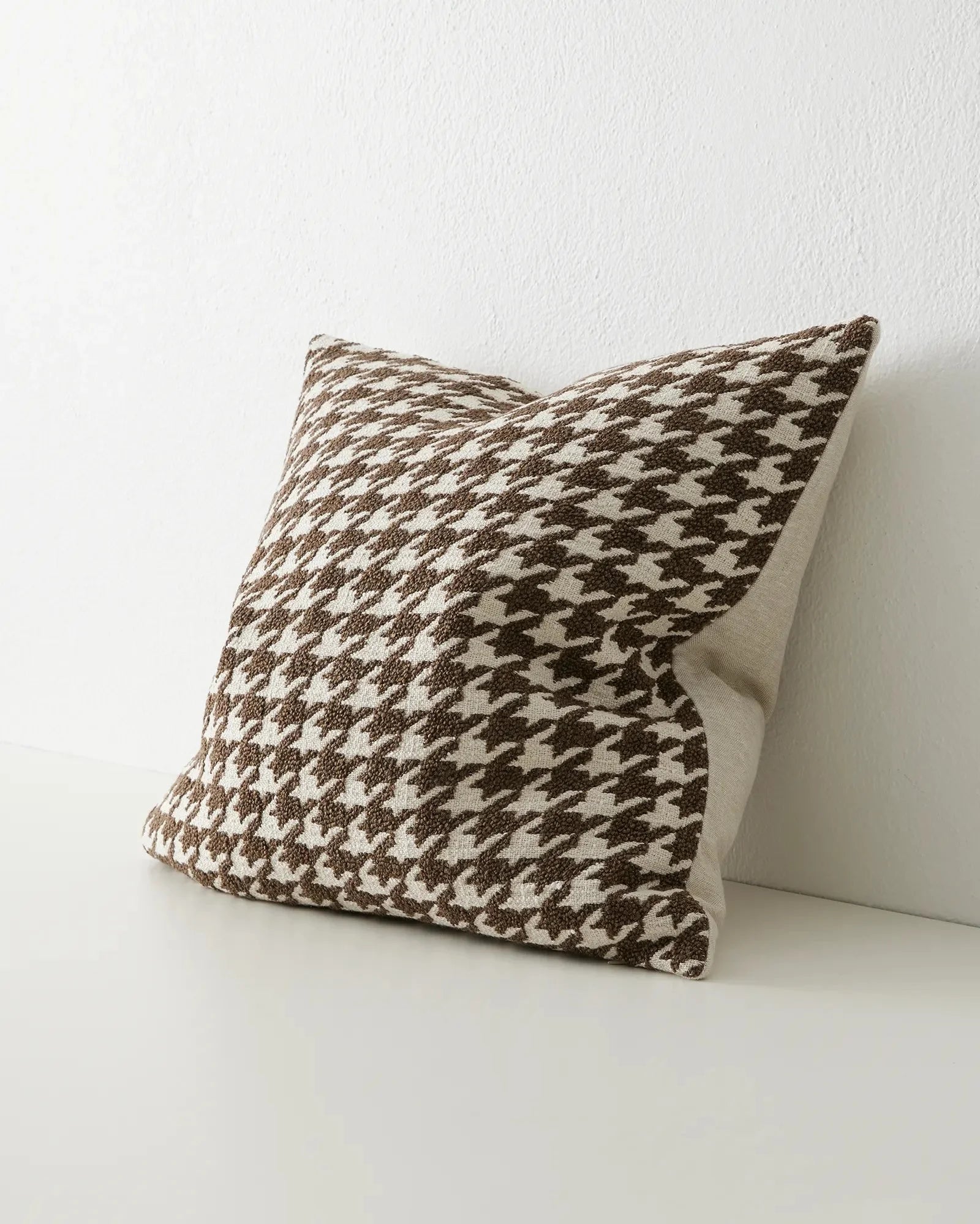 Giovanni Cushion Cocoa - Soft & Comfortable Throw Pillow for Sofa, Bed, Chair - Perfect for Living Room, Bedroom Decor & Home Styling