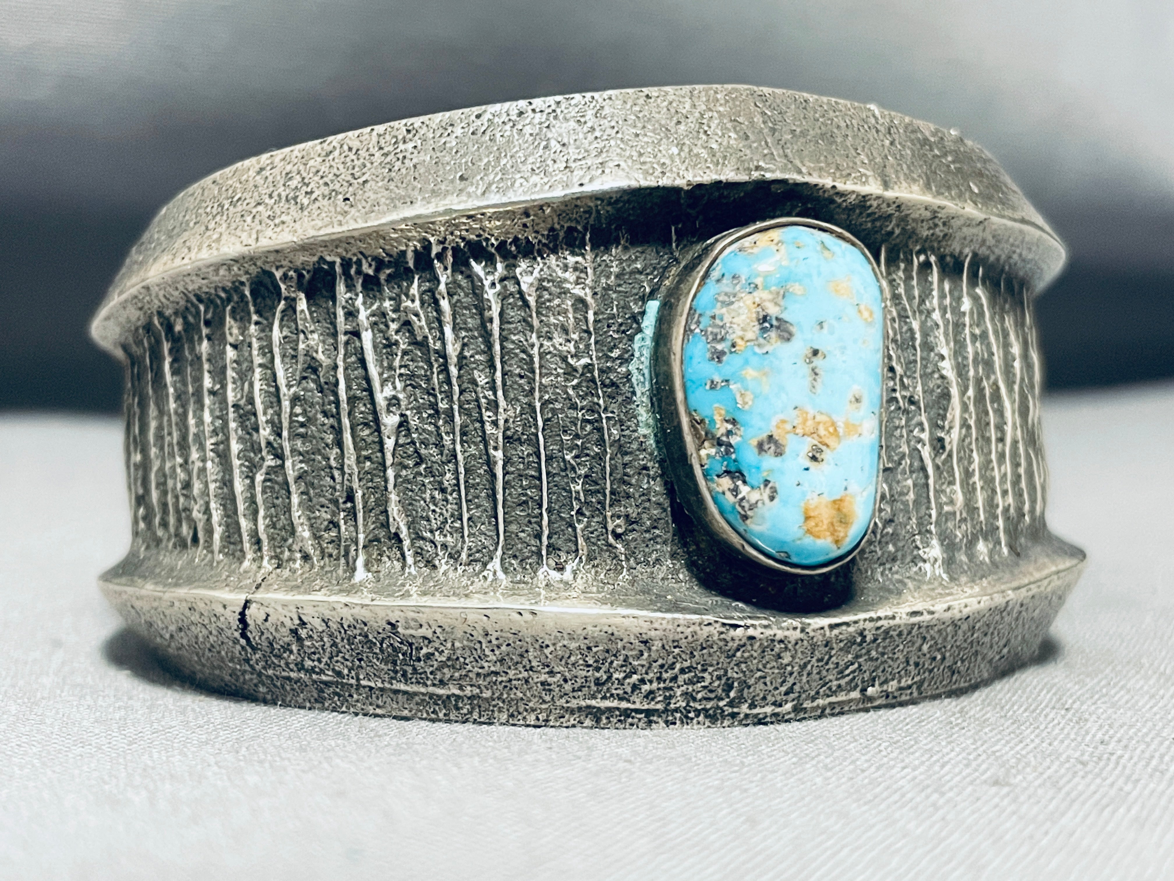Vintage Navajo #8 Turquoise Sterling Silver Bracelet - 137 Grams - Handmade Native American Jewelry for Women - Perfect for Boho, Western & Casual Outfits