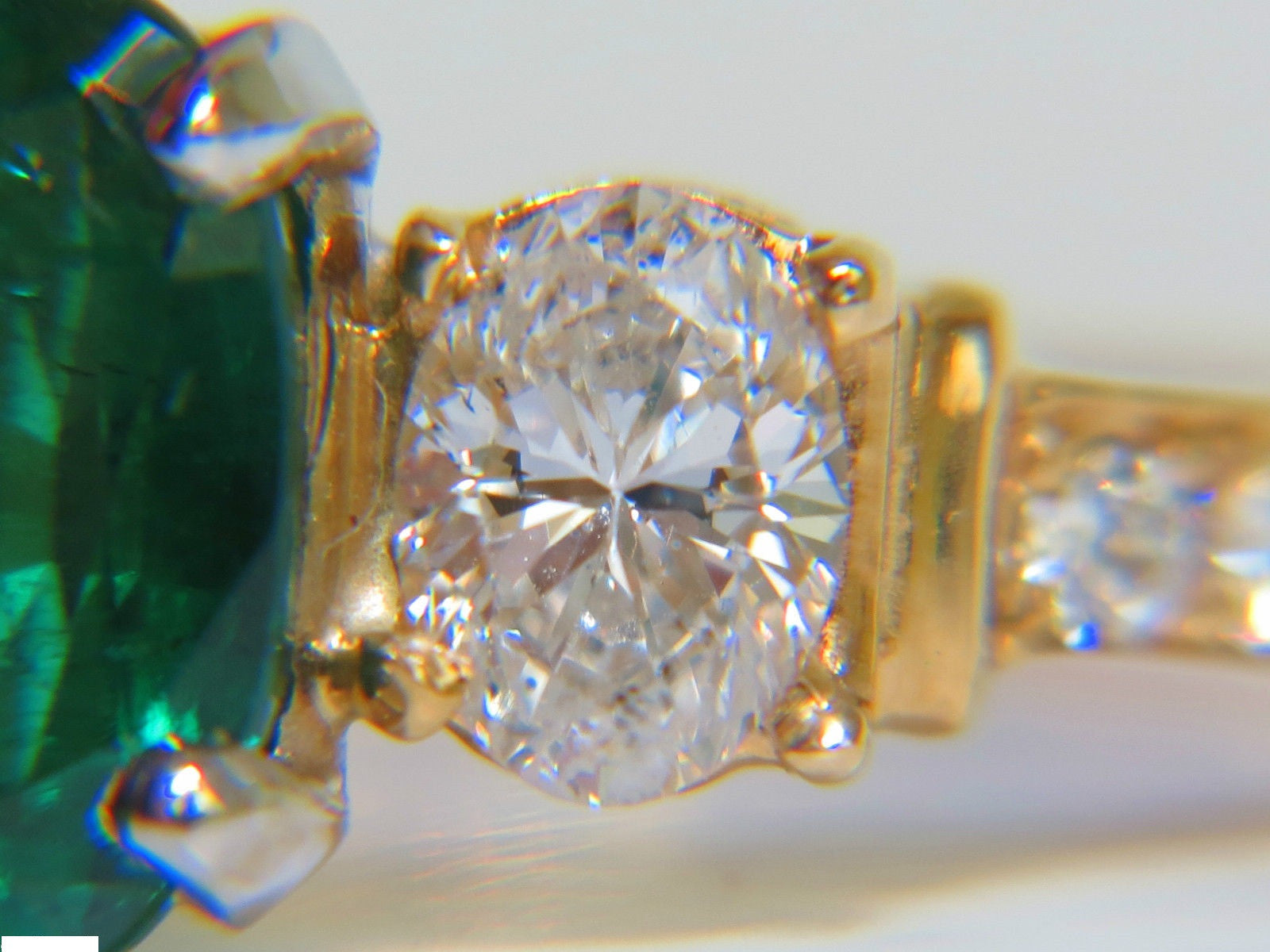 3.20ct Natural Emerald and Diamond Ring in 14K Gold - Classic Elegance for Engagement, Wedding, or Anniversary Gifts (Zambian Emerald, A+ Quality)