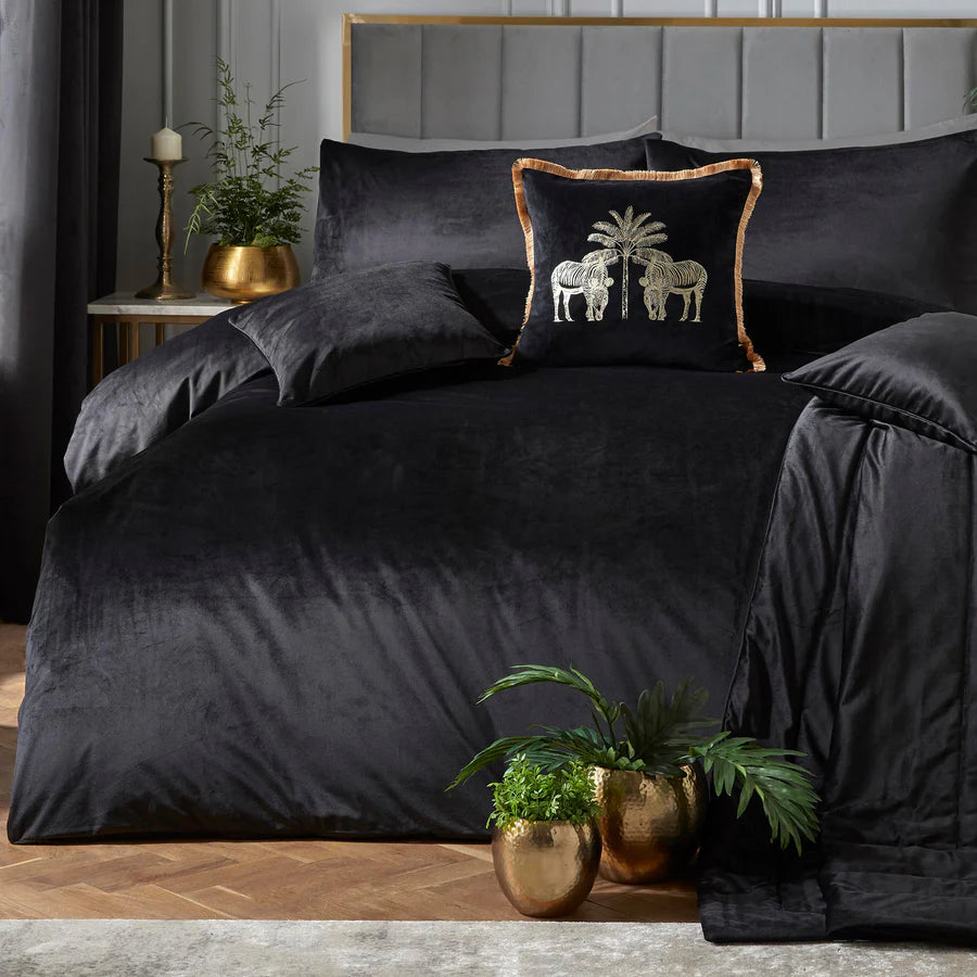 Laurence Llewelyn Bowen Montrose Duvet Cover Set - Queen Size Black Luxury Bedding for Master Bedroom & Guest Room Decor