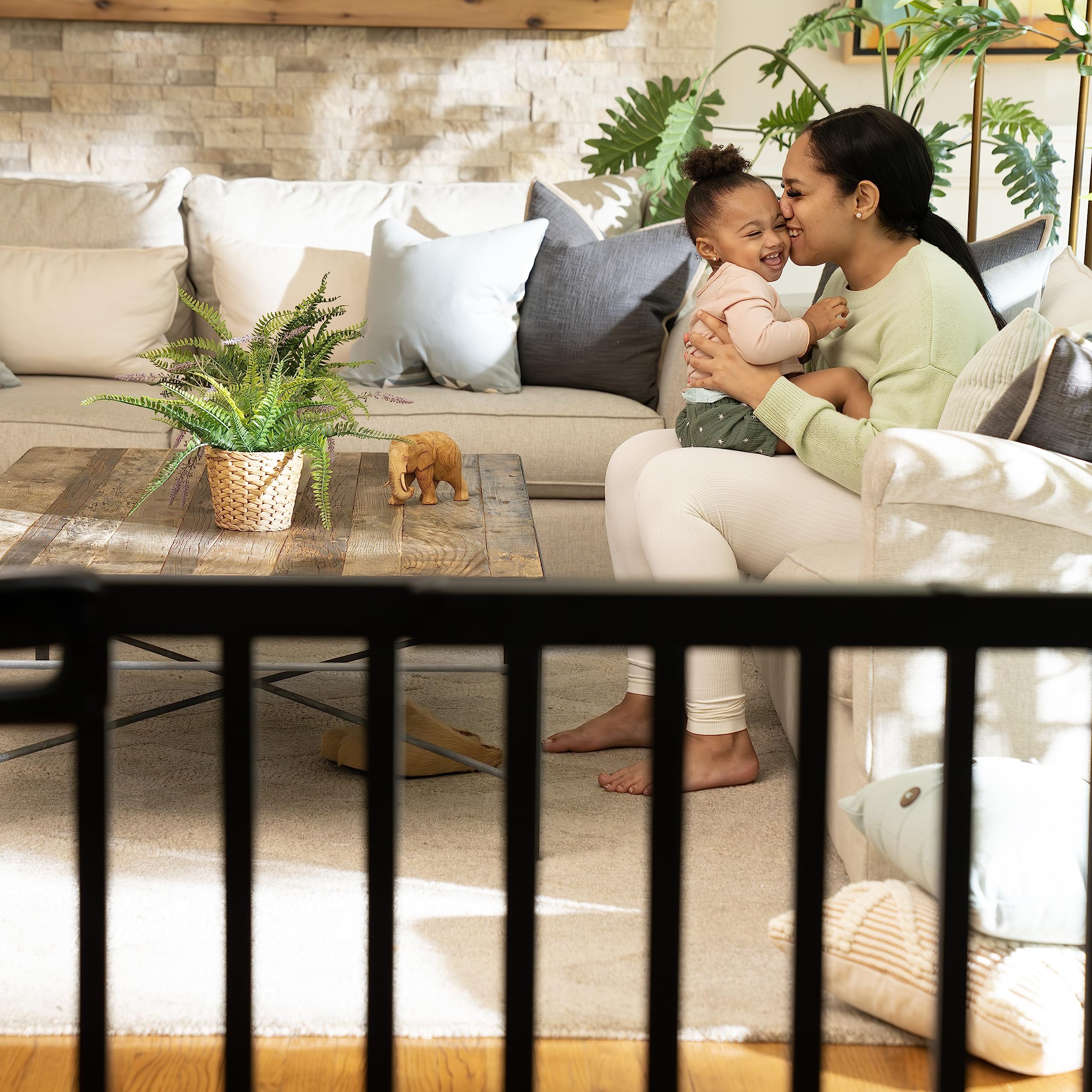 Summer Infant Deluxe Wood Safety Baby Gate - Adjustable 30-48
