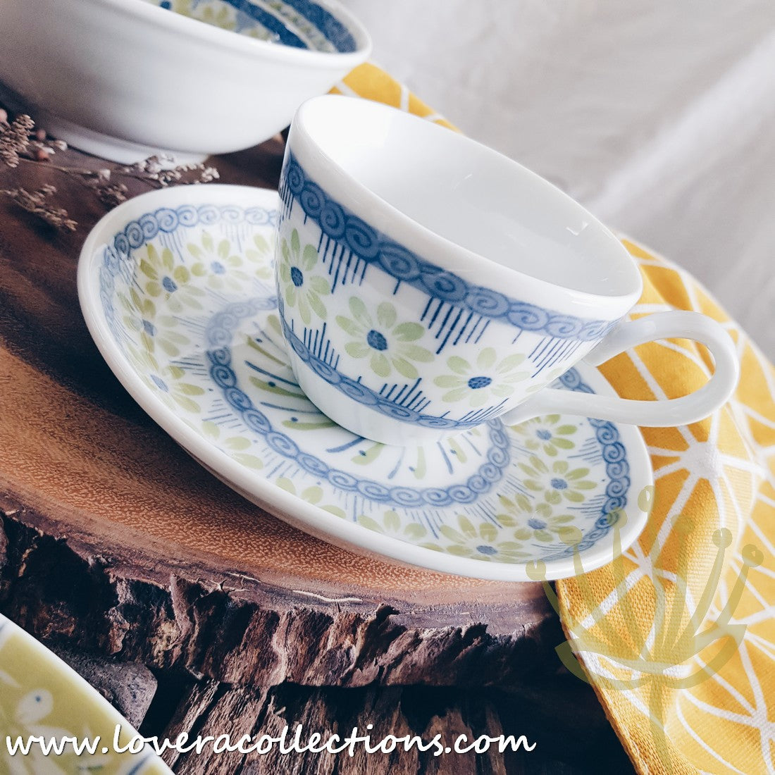 Awasaka Japan Green & Blue Daisy Tea & Dinnerware Set - Elegant Japanese Ceramic Tableware for Tea Time & Dining - Perfect for Home, Restaurants & Gifts
