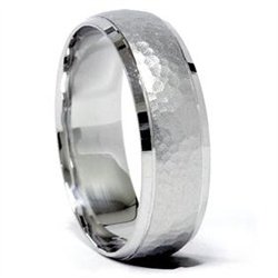 950 Platinum 7mm Hammered Men's Wedding Band Ring - Durable & Comfortable for Everyday Wear, Perfect for Engagement, Wedding & Anniversary Gifts